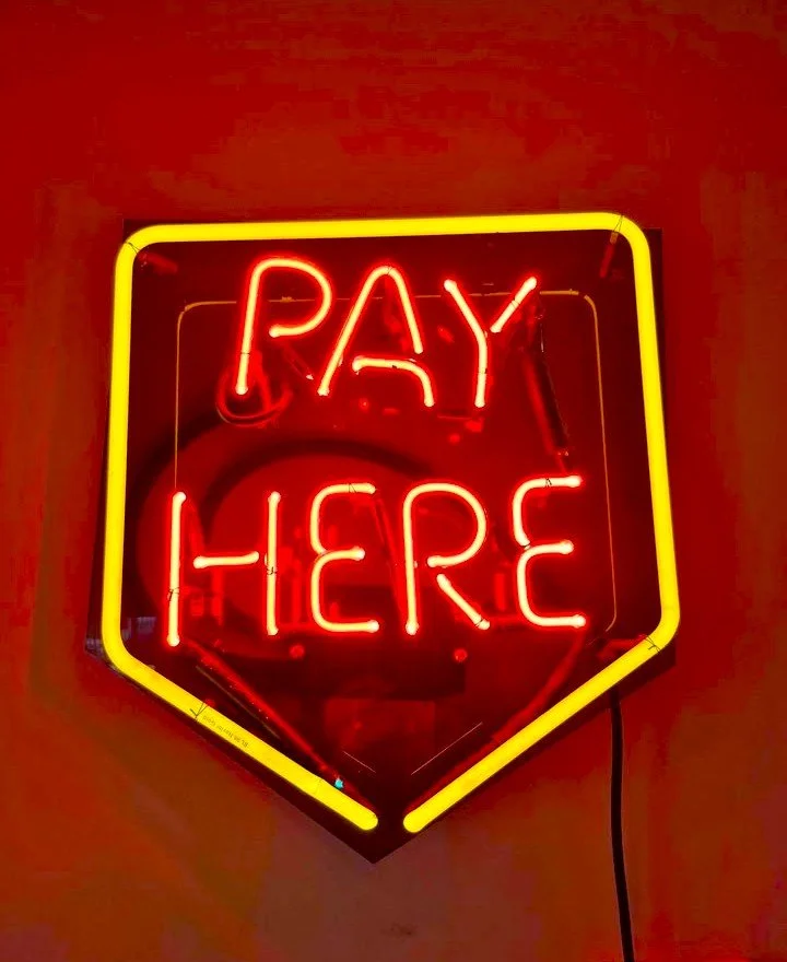 Neon Sign PAY HERE