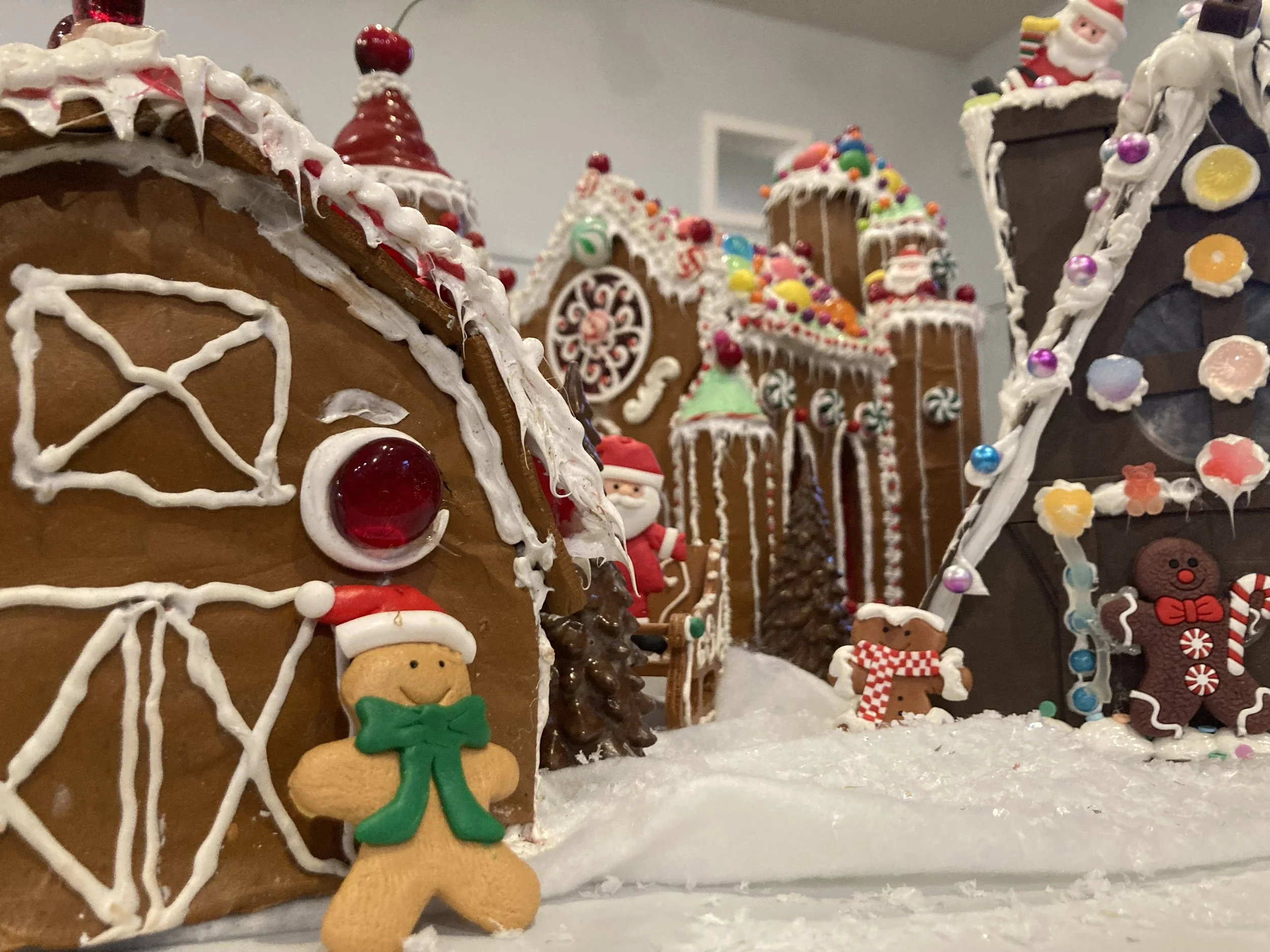 gingerbread2.JPG