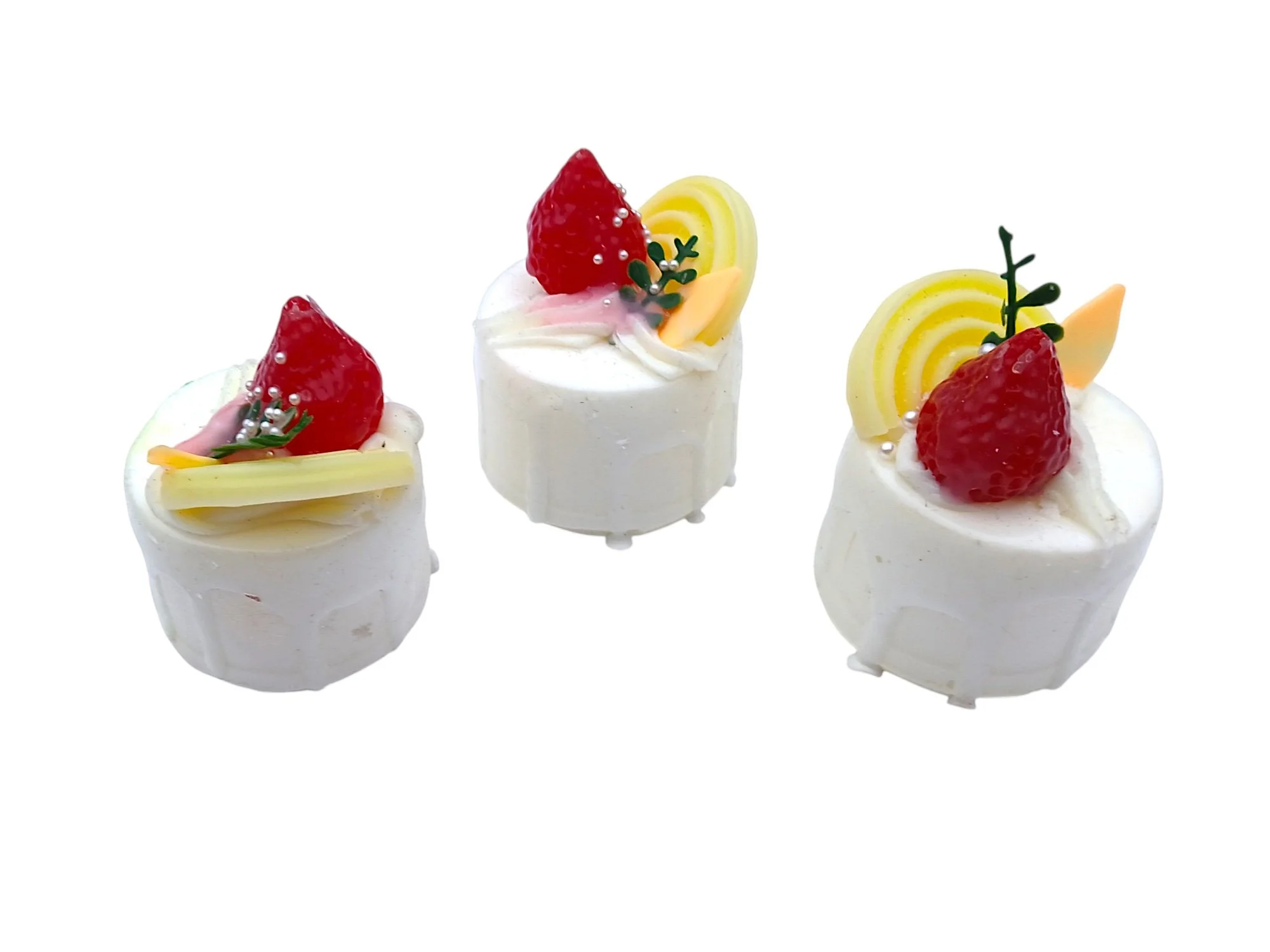 Mini Cake White Strawberry