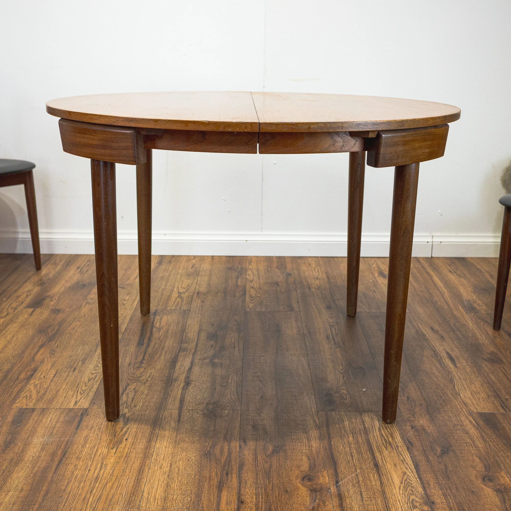 Frem Røjle Teak ‘Roundette’ Extending Dining Set by Hans Olsen