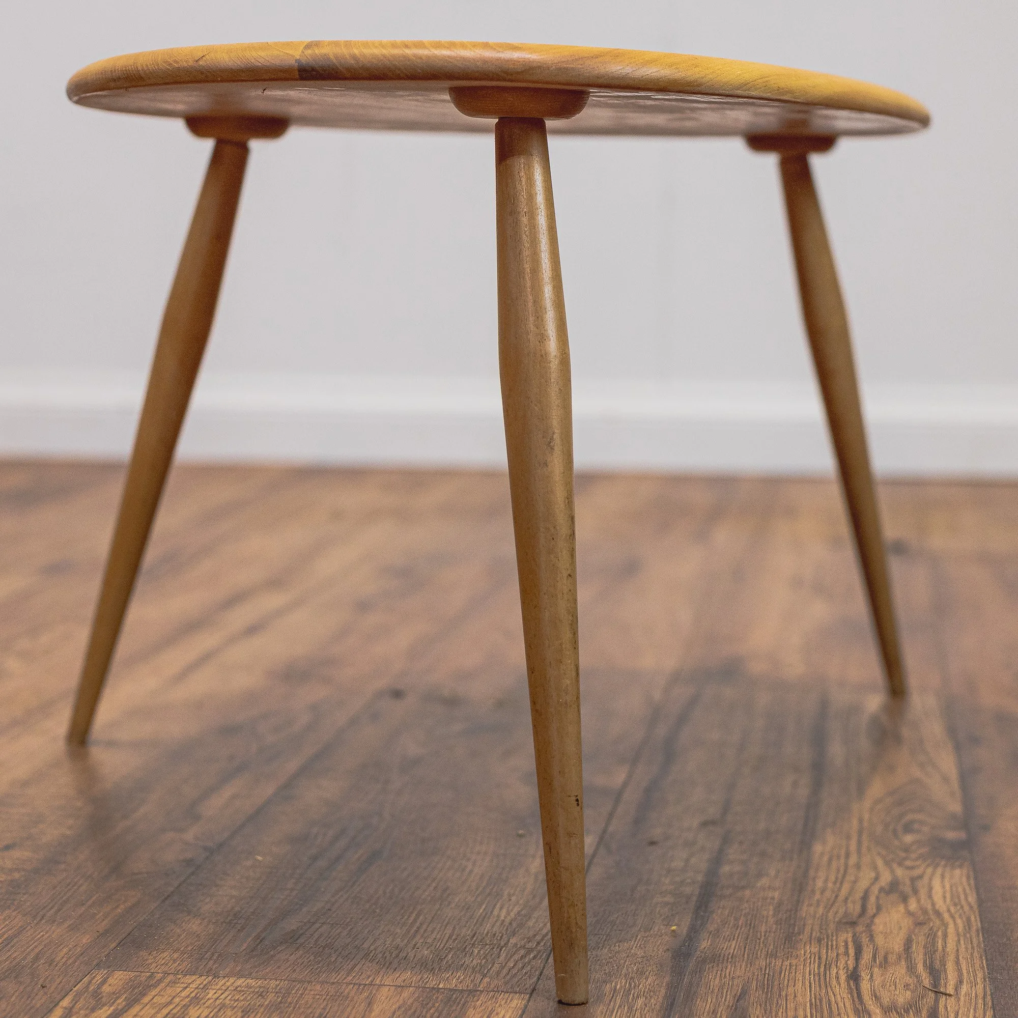 Ercol Pebbles Model 354 Nest of Tables Blonde Finish -17.jpg
