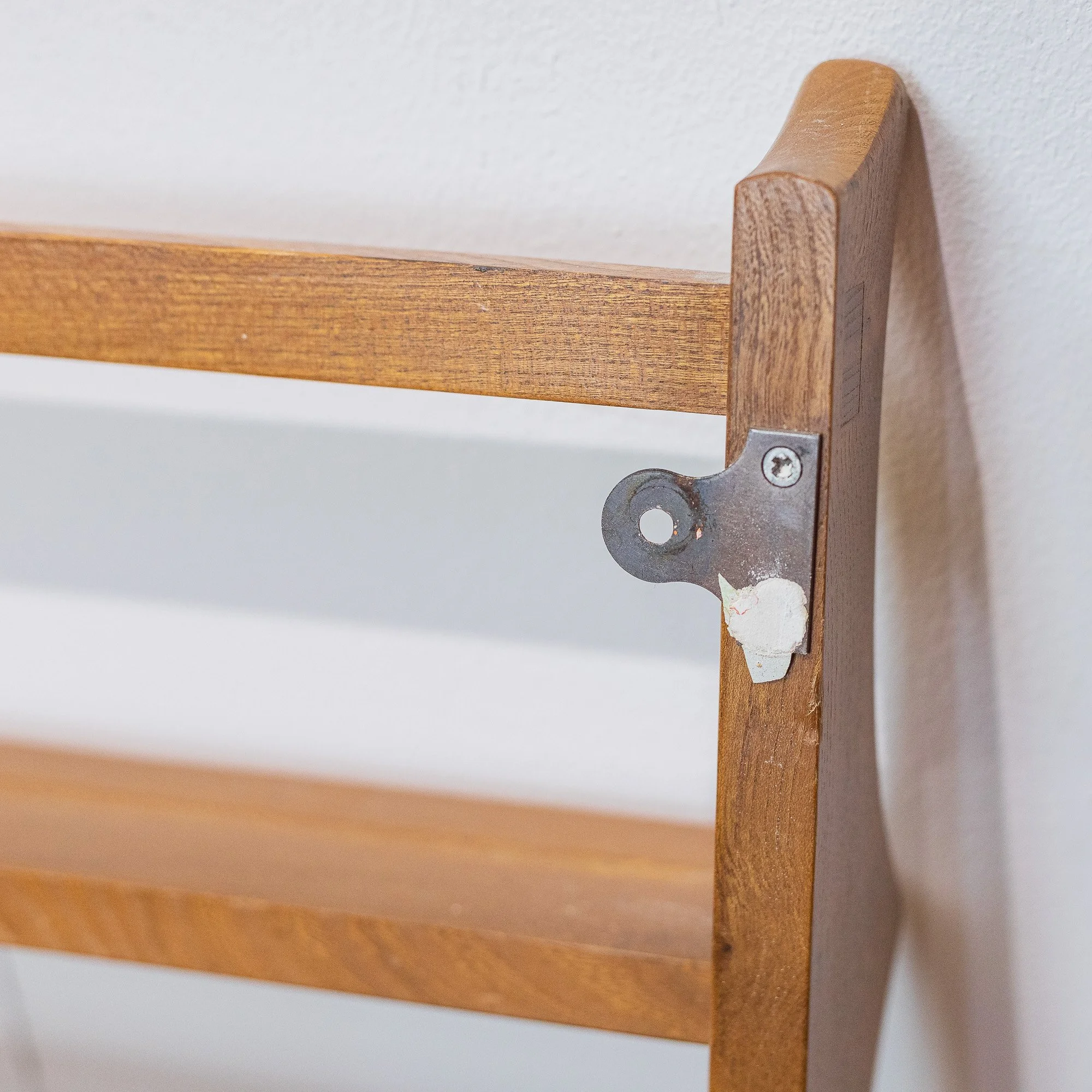 22. Ercol Blue Label Elm Plate Rack Model 287-16.jpg
