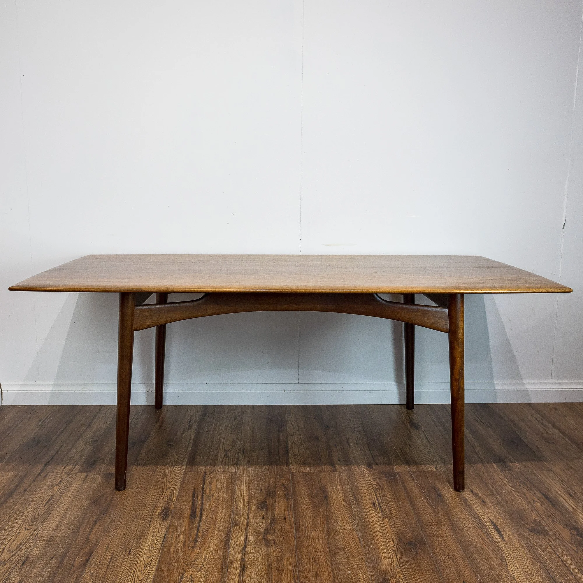 Mid Century Elegant Teak Dining Table