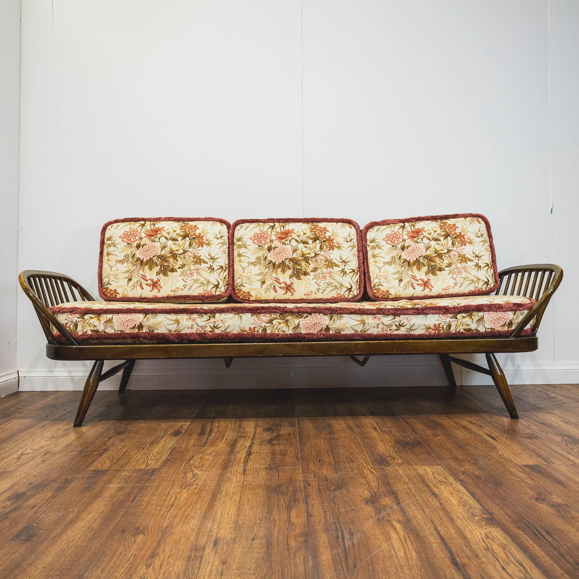 7 - Ercol Model 355 Studio Couch - Daybed in brown -2.jpg