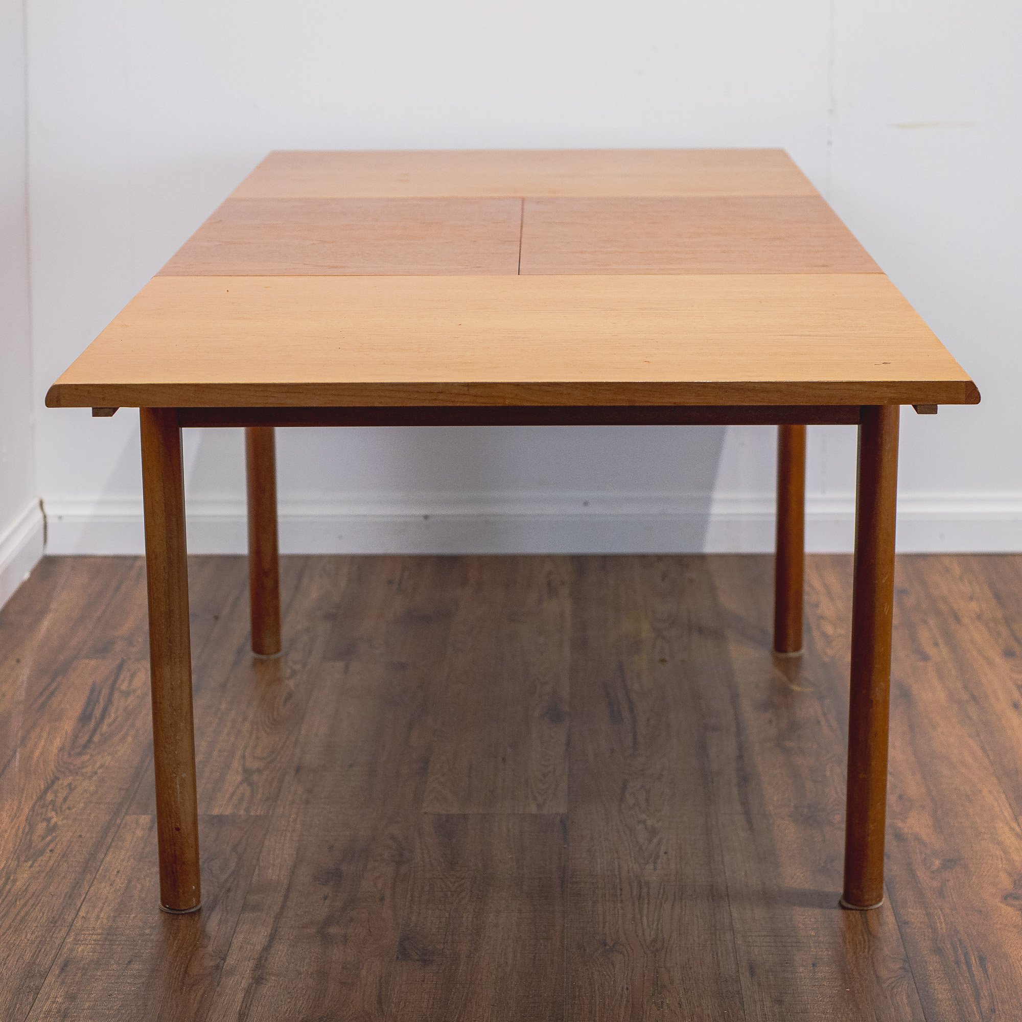 White & Newton Rectangular Teak Extending Dining Table -11.jpg
