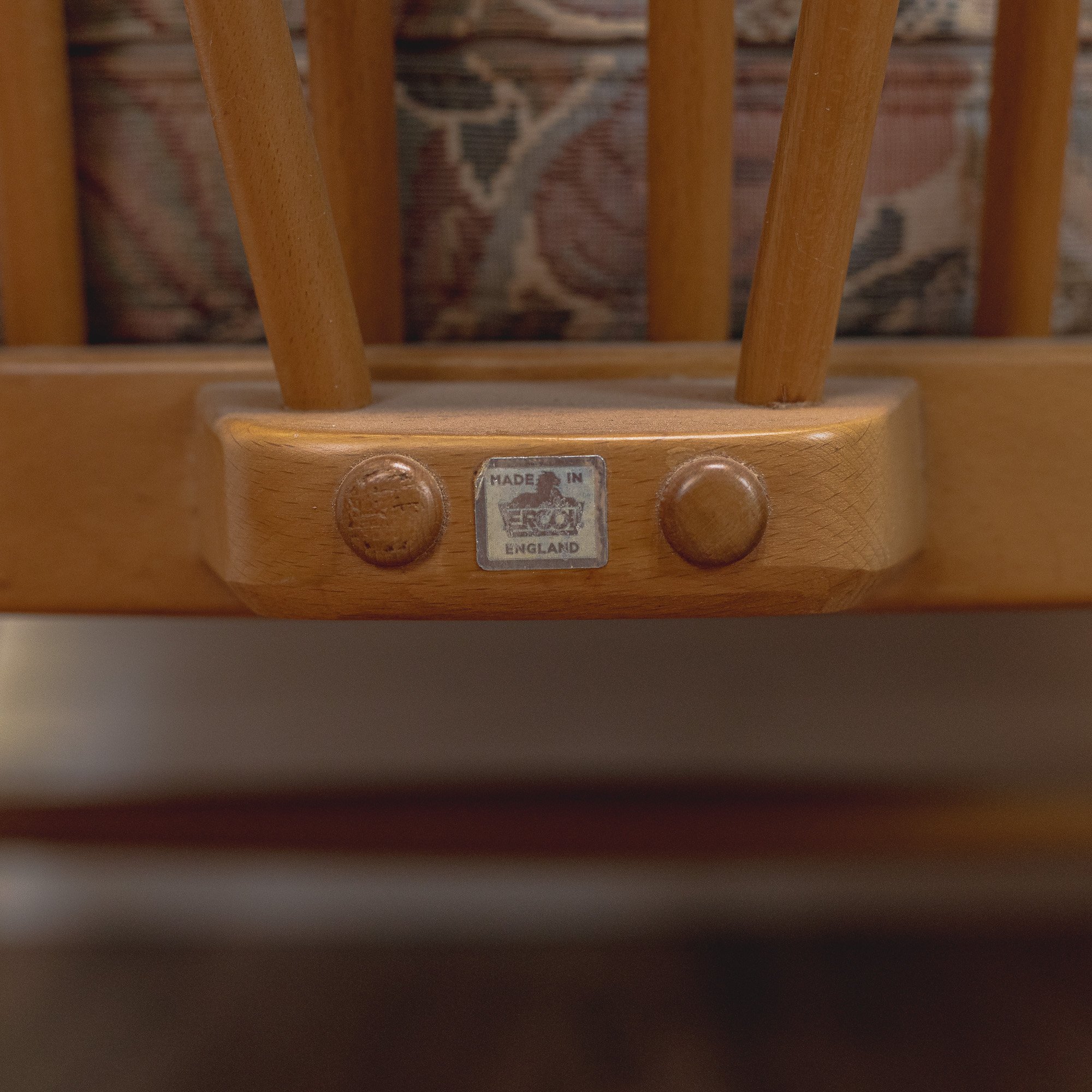 Ercol Windsor Easy Chairs Model 203 Blonde Elm Pair -17.jpg