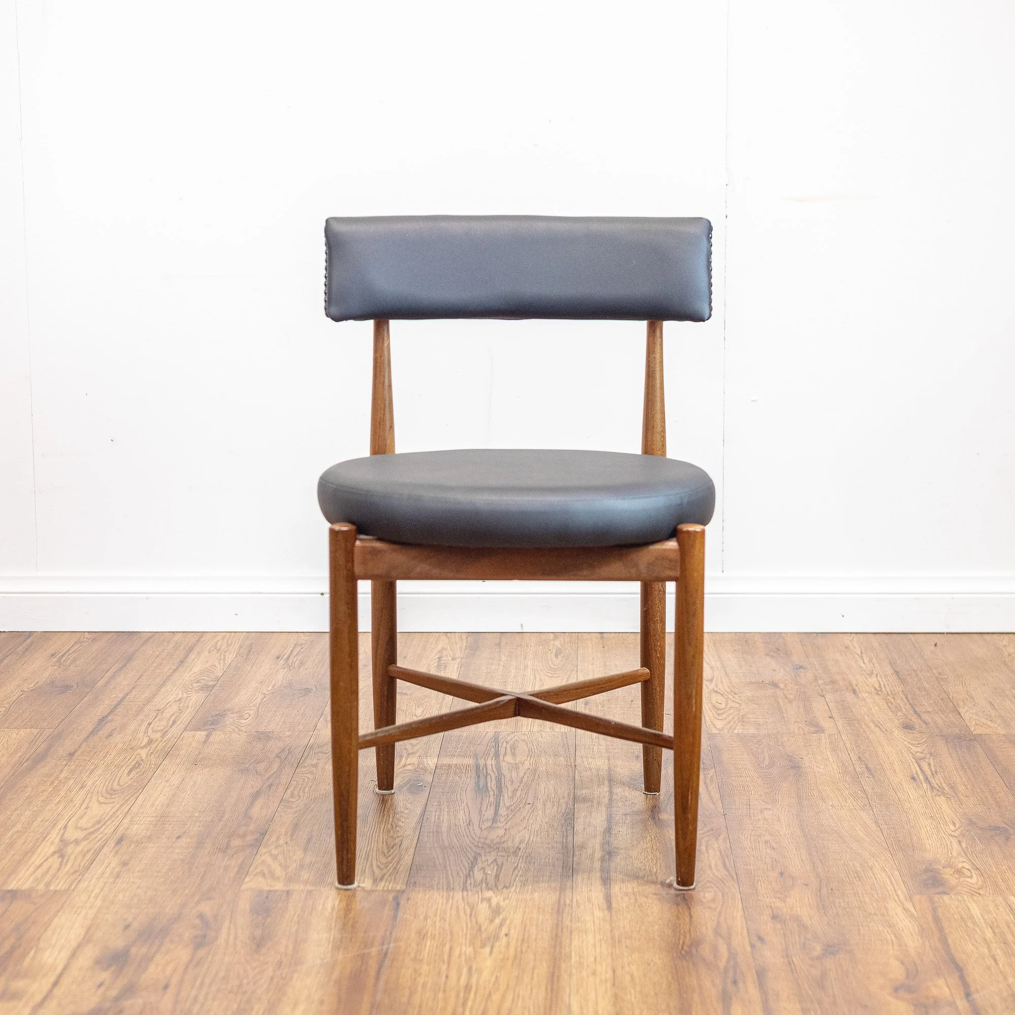 10 - G Plan Fresco 6x Round Dining Chairs by V.B. Wilkins -10.jpg