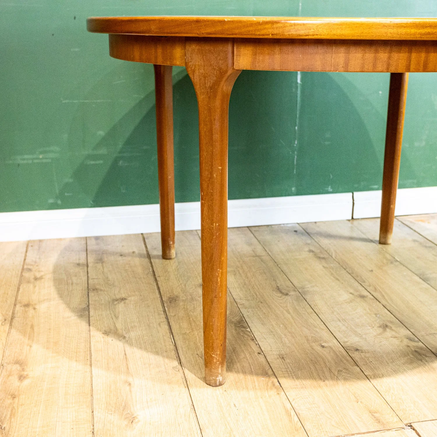 McIntosh Round Teak Extending Dining Table