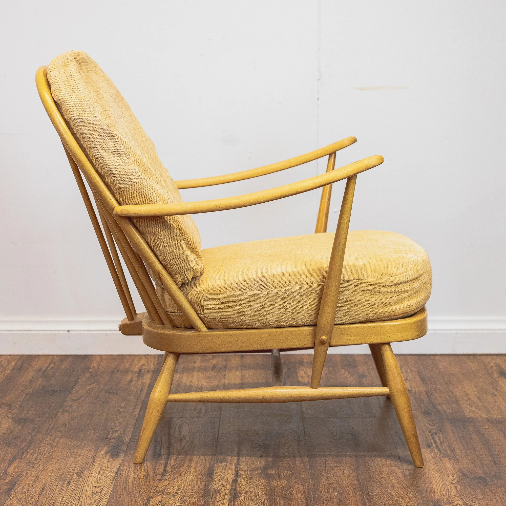 Ercol Blonde Elm Windsor Model 203 Armchair -13.jpg