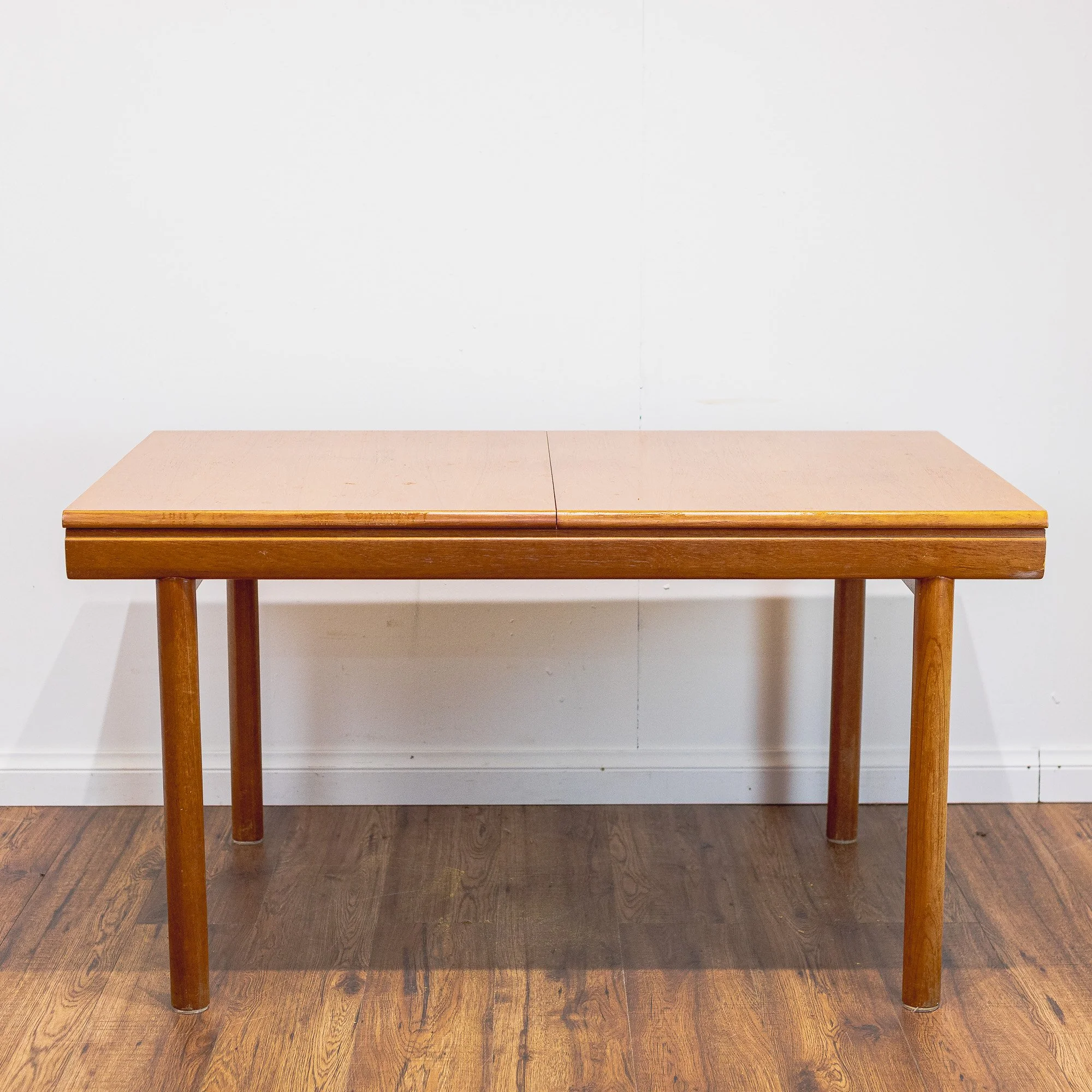 White & Newton Rectangular Teak Extending Dining Table -1.jpg