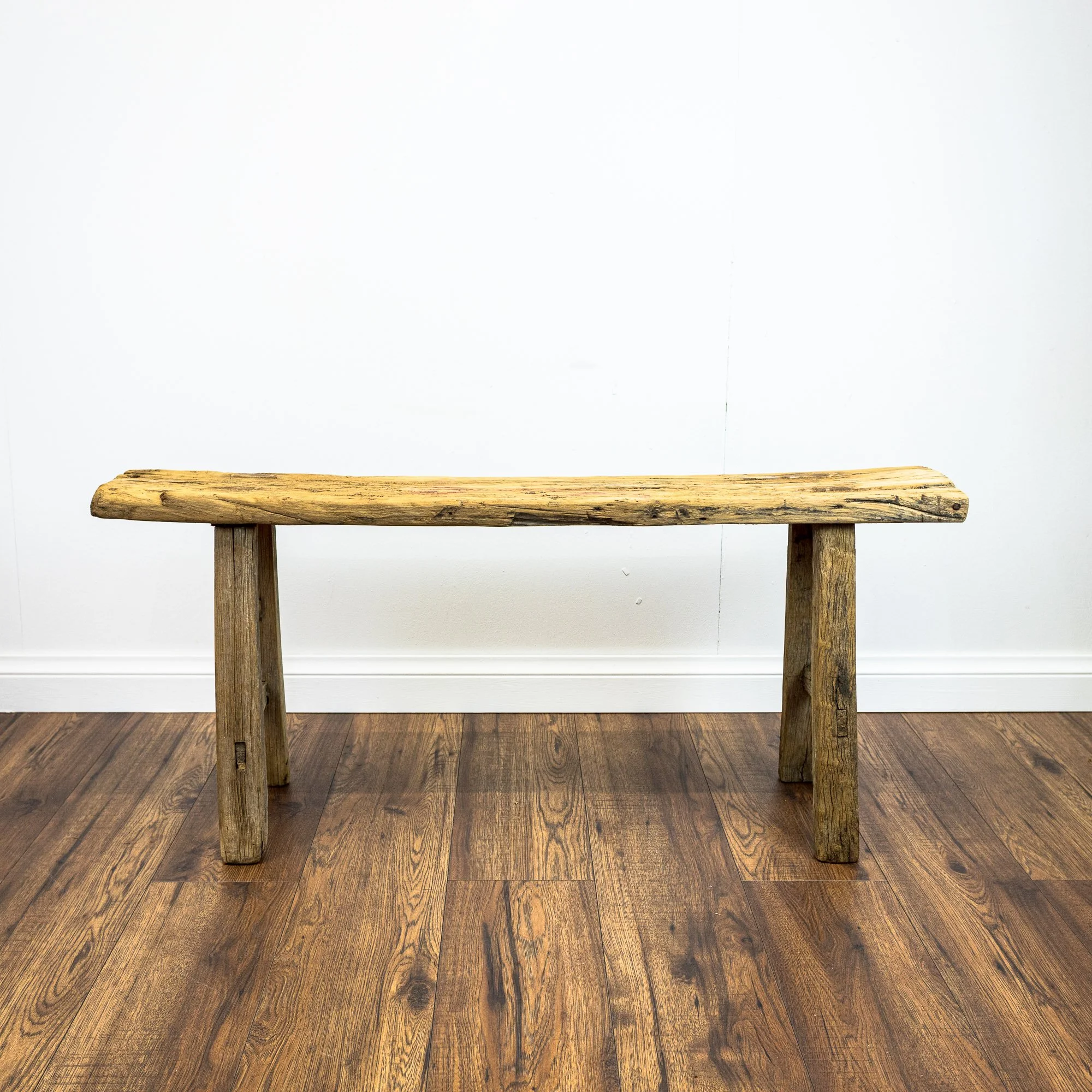 Reclaimed Elm Wide Pig Bench