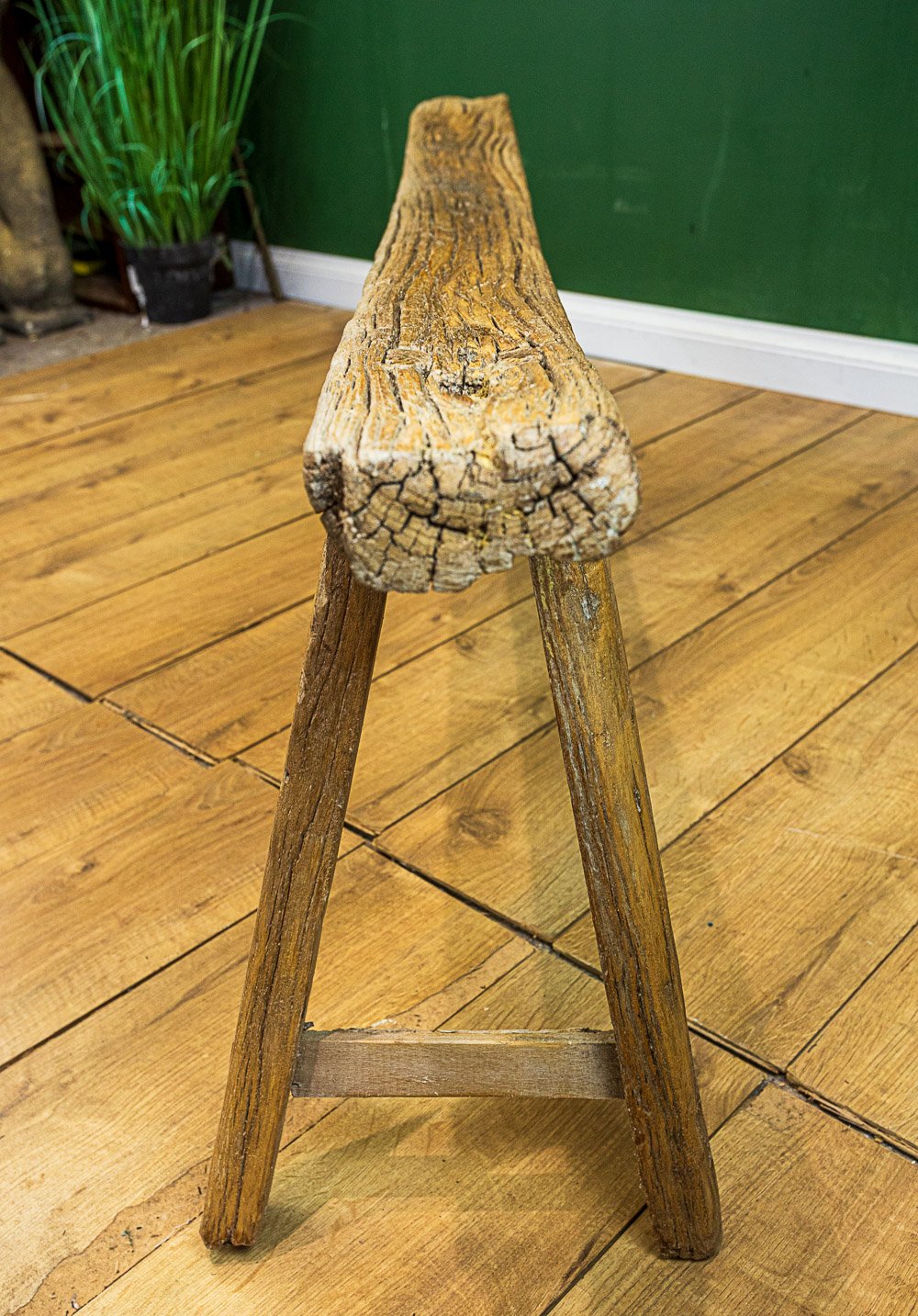 Reclaimed Elm Rustic Pig Bench