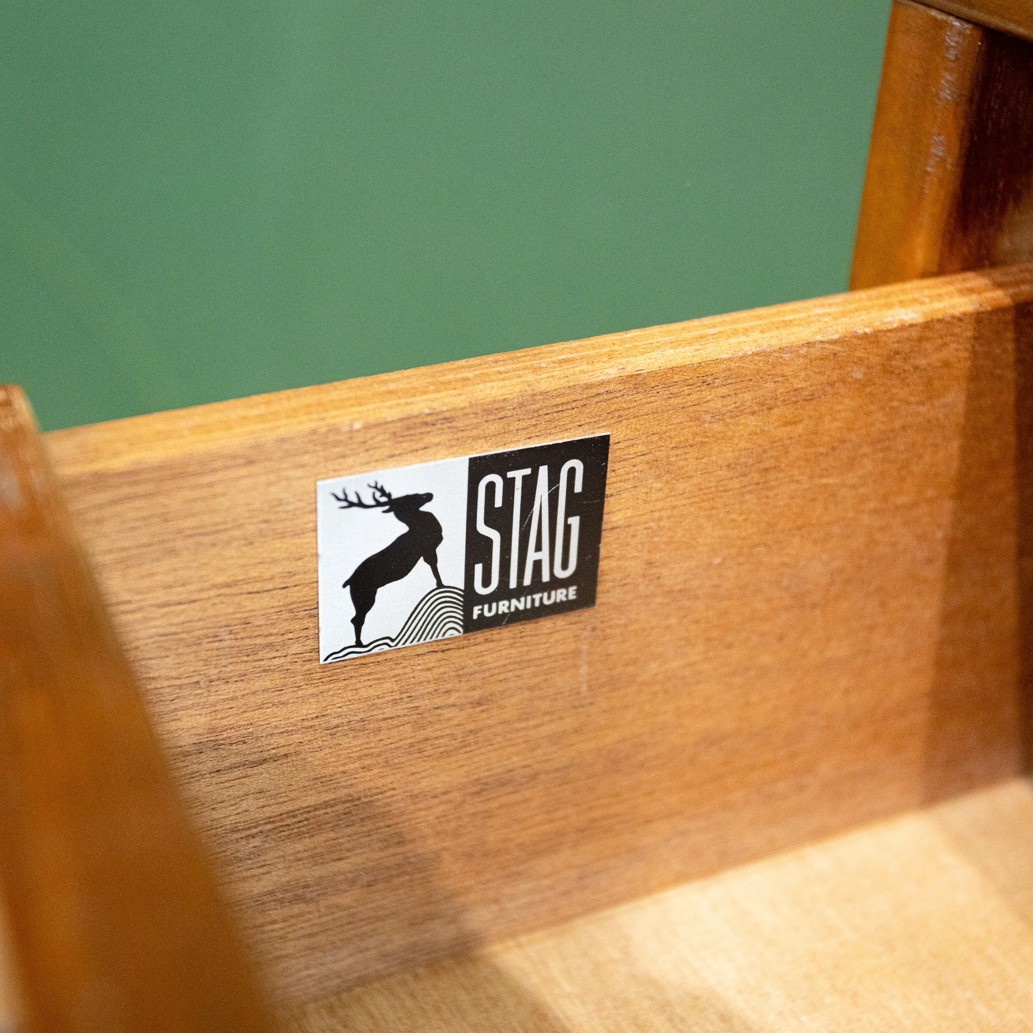 Stag Cantana Chest of 8 Drawers