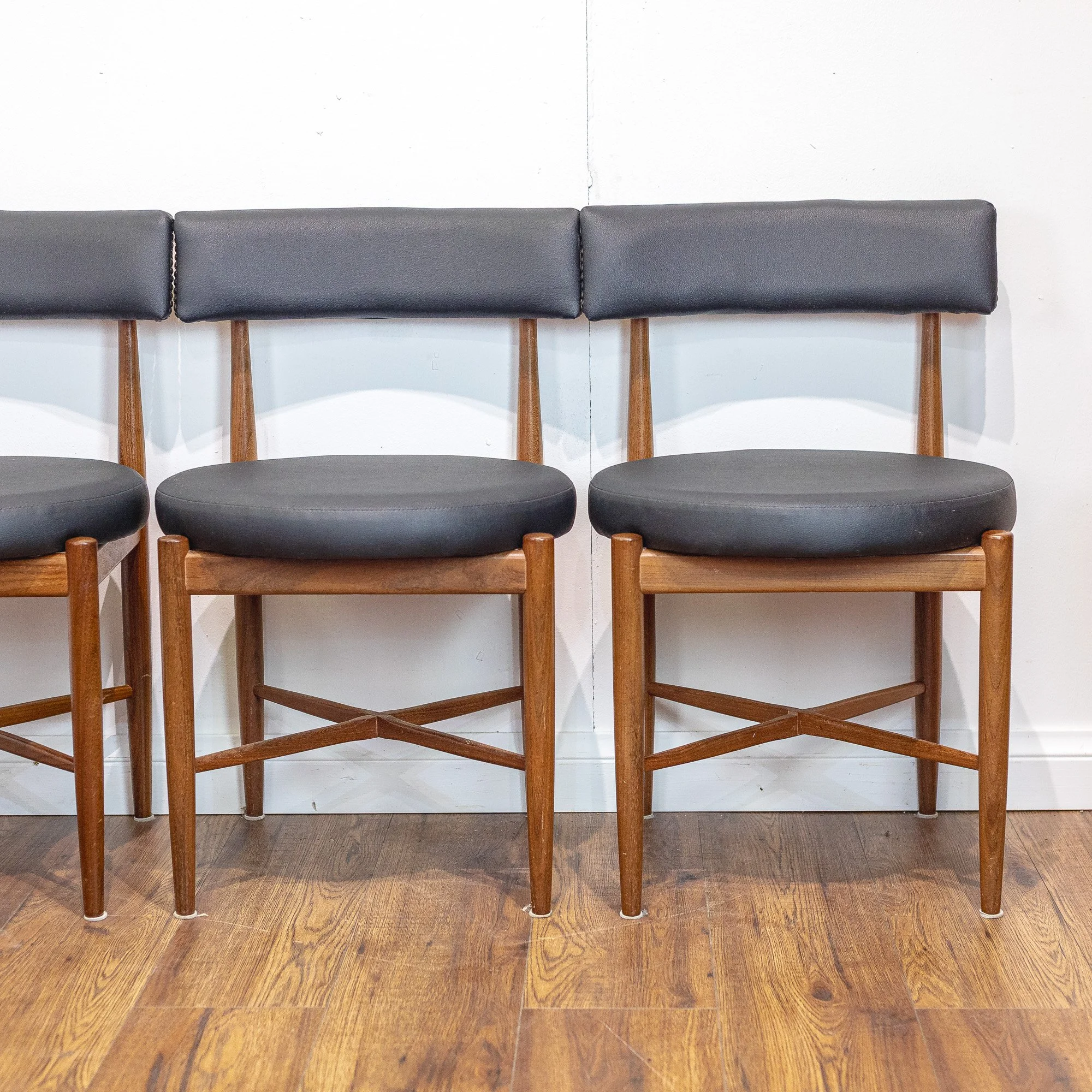 10 - G Plan Fresco 6x Round Dining Chairs by V.B. Wilkins -9.jpg