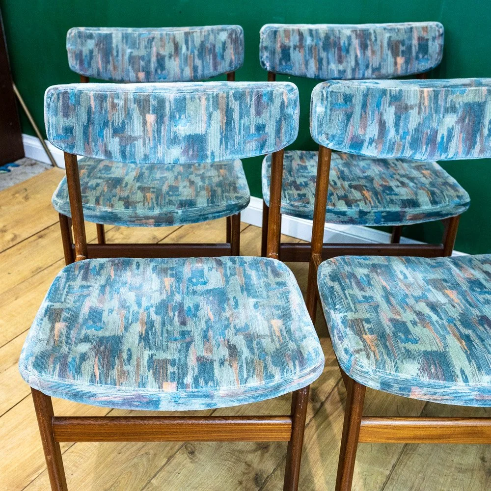 Mid-Century Teak Round Dining Table & 4 Chairs