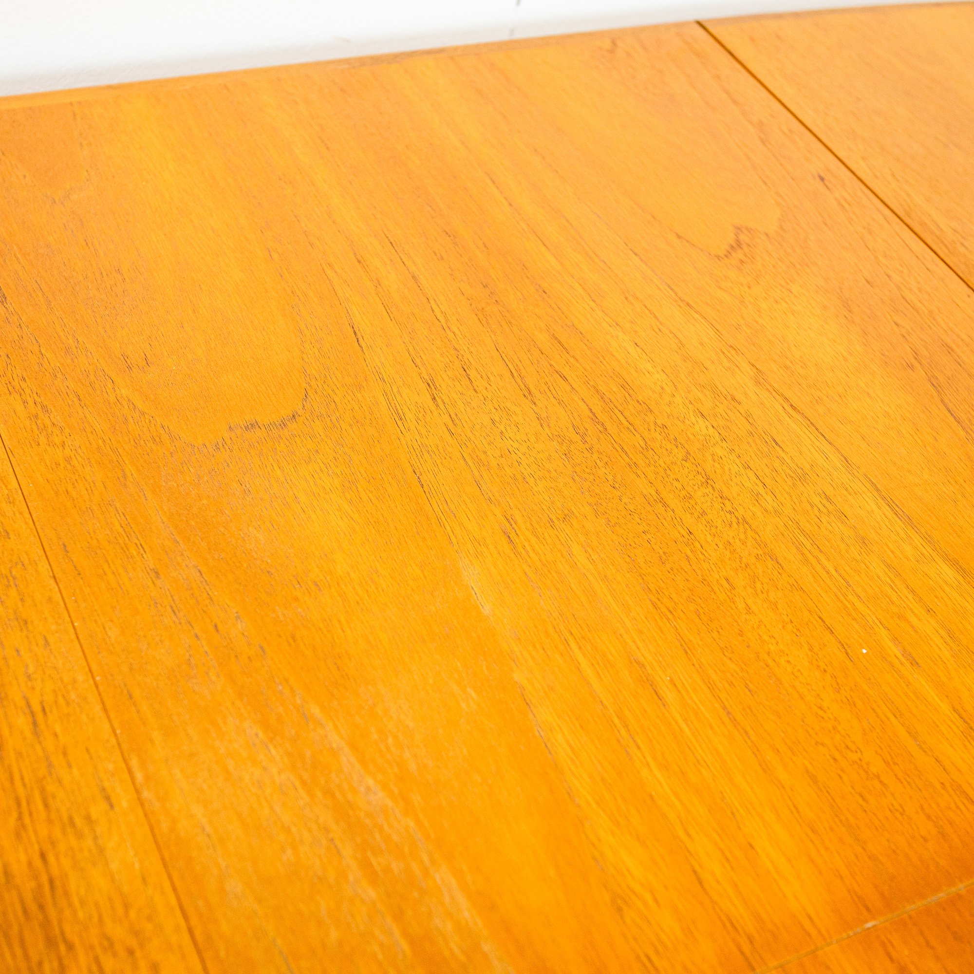 G Plan Fresco Oval 'Whale Tail' Extending Dining Table