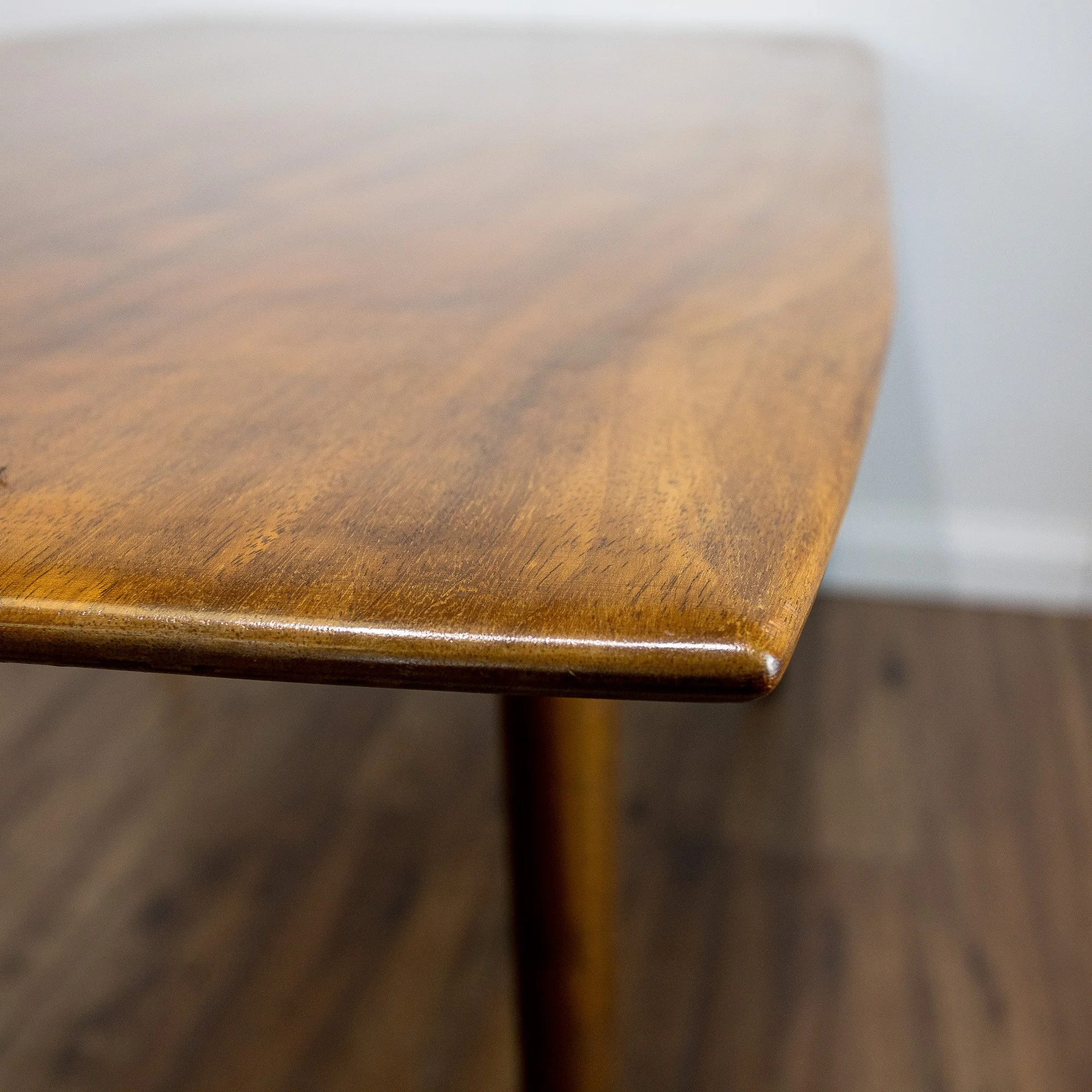 Mid Century Elegant Teak Dining Table