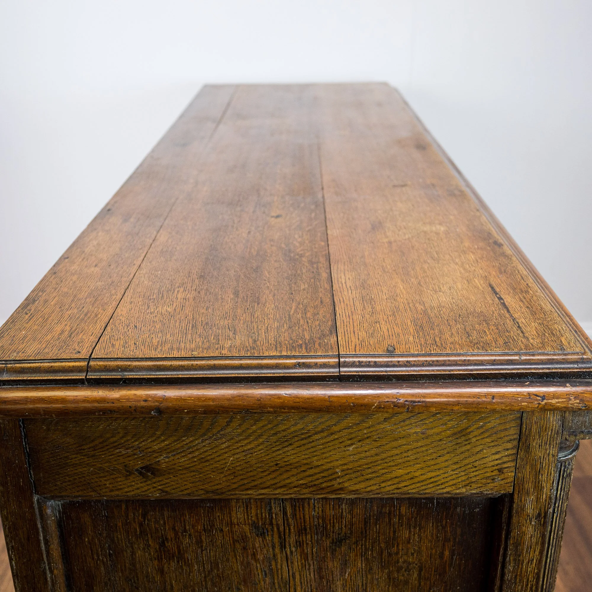 George III Oak 8 Drawer Sideboard