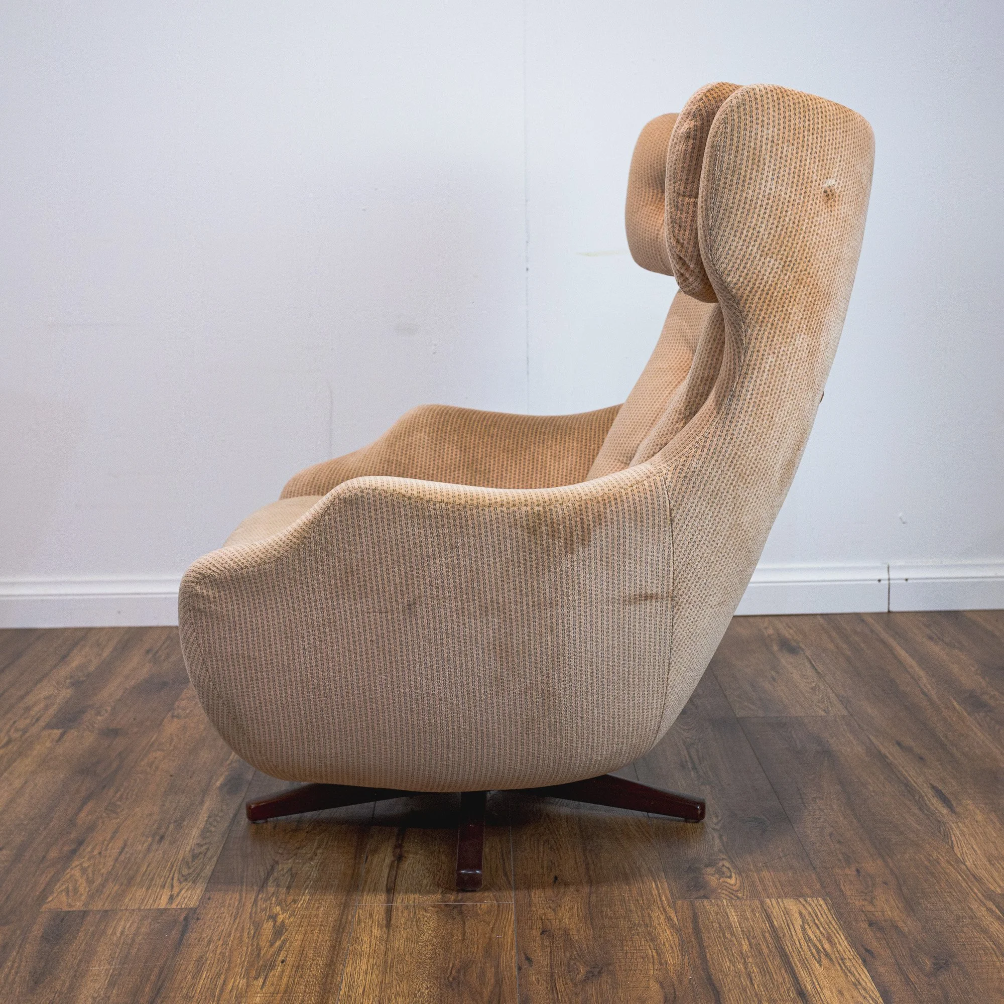 Parker Knoll ‘Statesman’ Armchair in Striped Velour