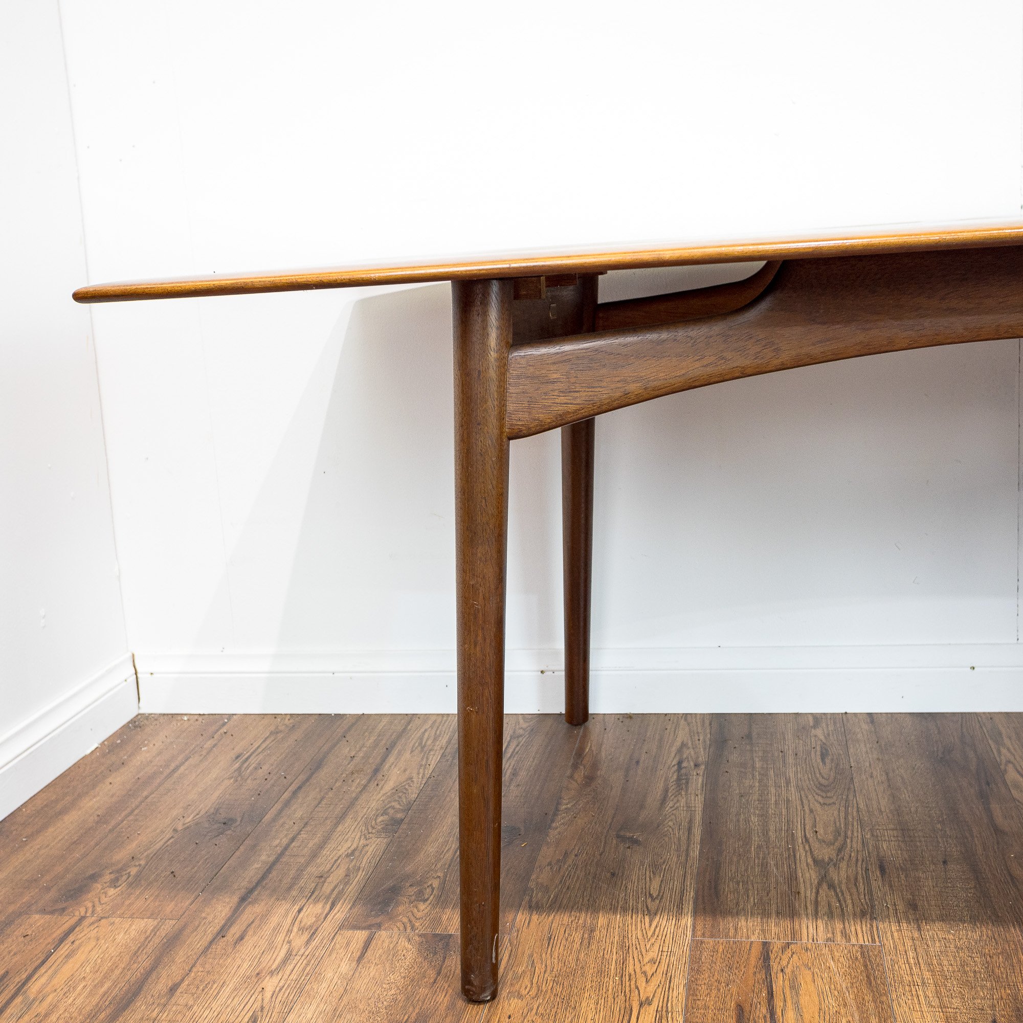 Mid Century Elegant Teak Dining Table