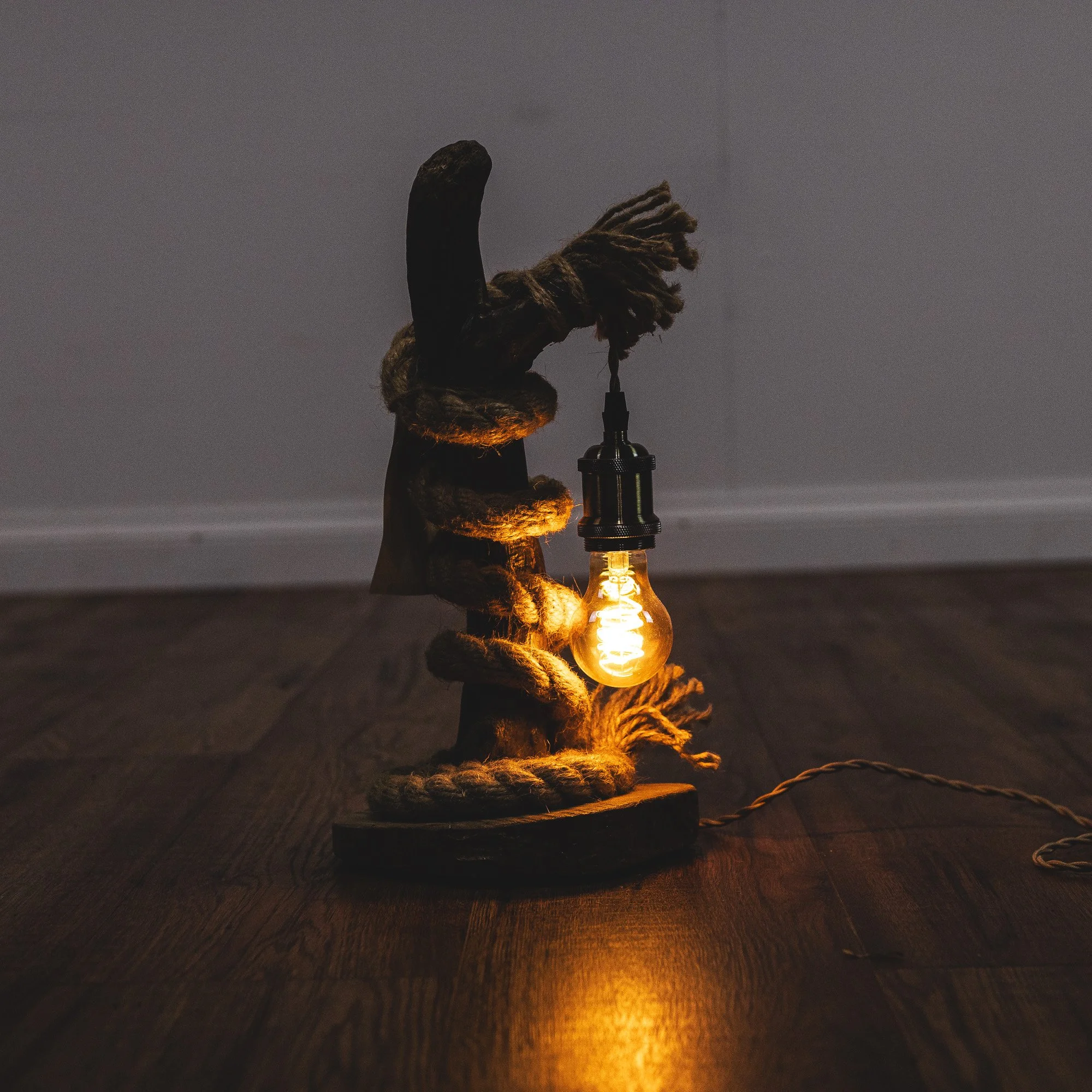 Handcrafted Natural Driftwood and Rope Twist Table Lamp – No. 2