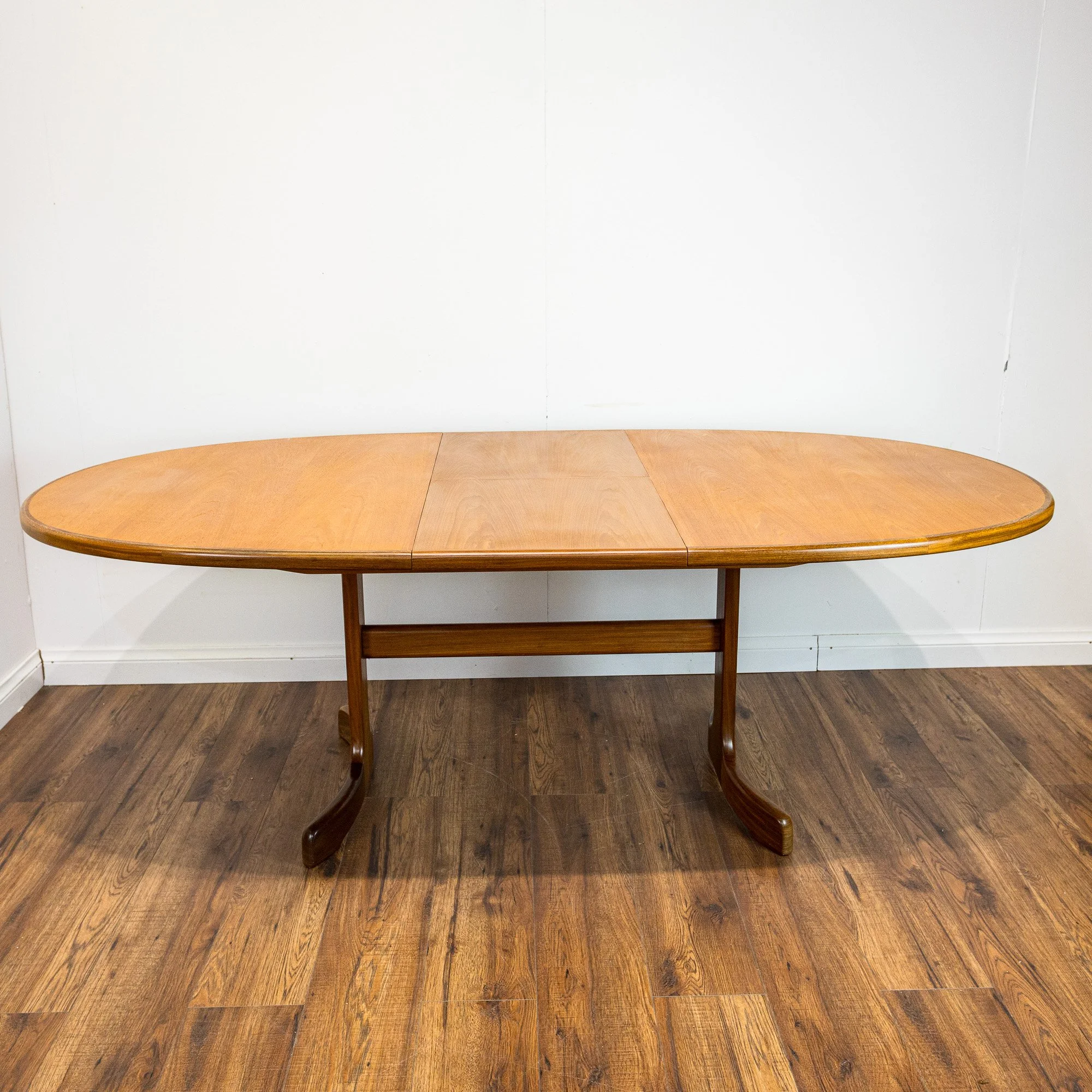 G Plan Fresco Oval 'Whale Tail' Extending Dining Table