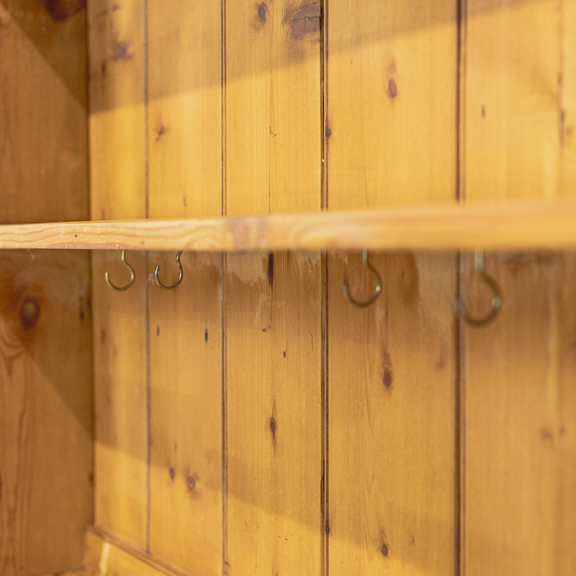 Small Pine Welsh Kitchen Dresser -12.jpg