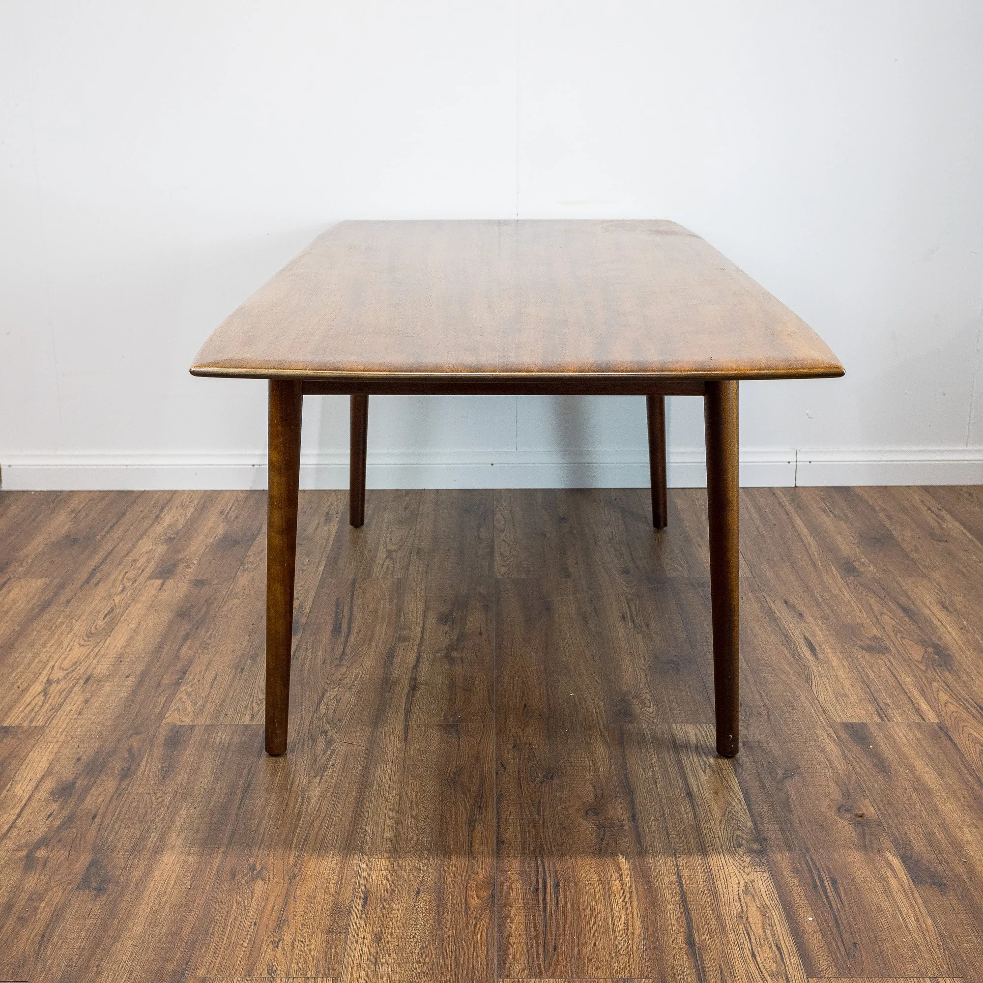 Mid Century Elegant Teak Dining Table