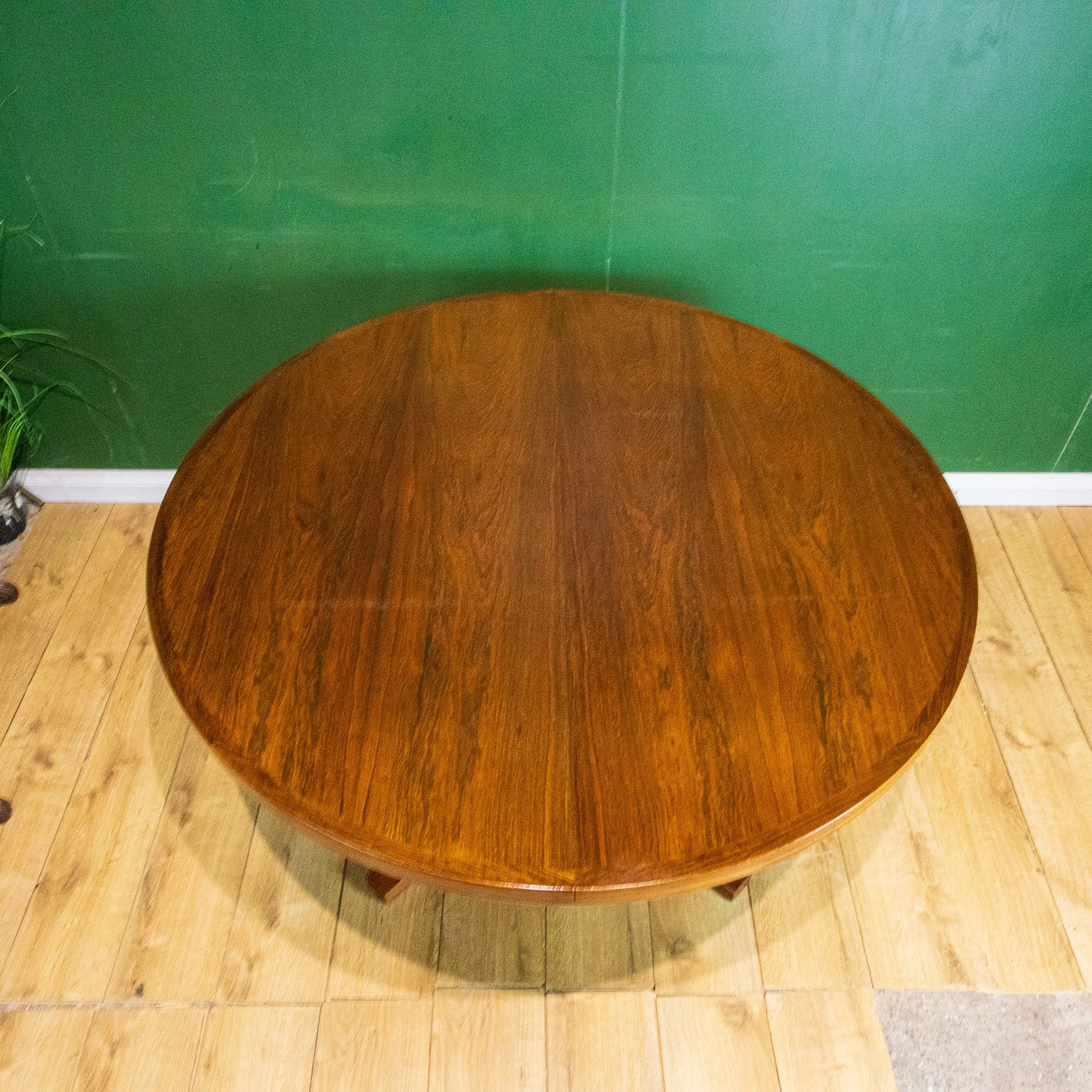 Round Extending Rosewood Dining Table by John Mortensen for Heltborg Møbler
