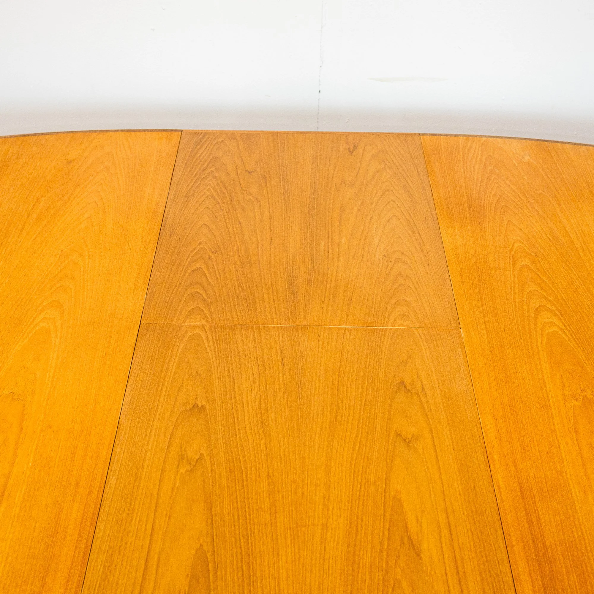 G Plan Fresco Oval 'Whale Tail' Extending Dining Table