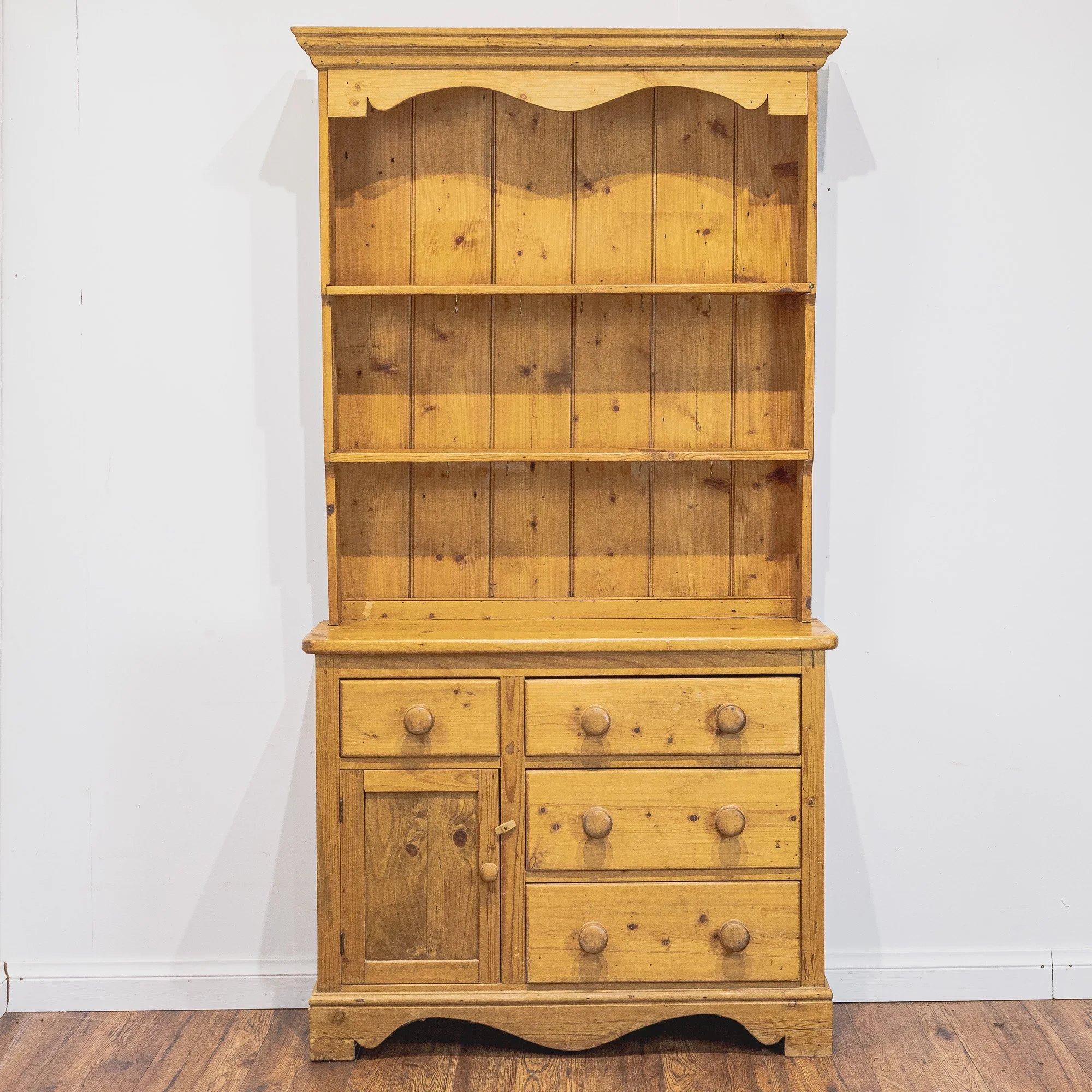 Small Pine Welsh Kitchen Dresser -1.jpg