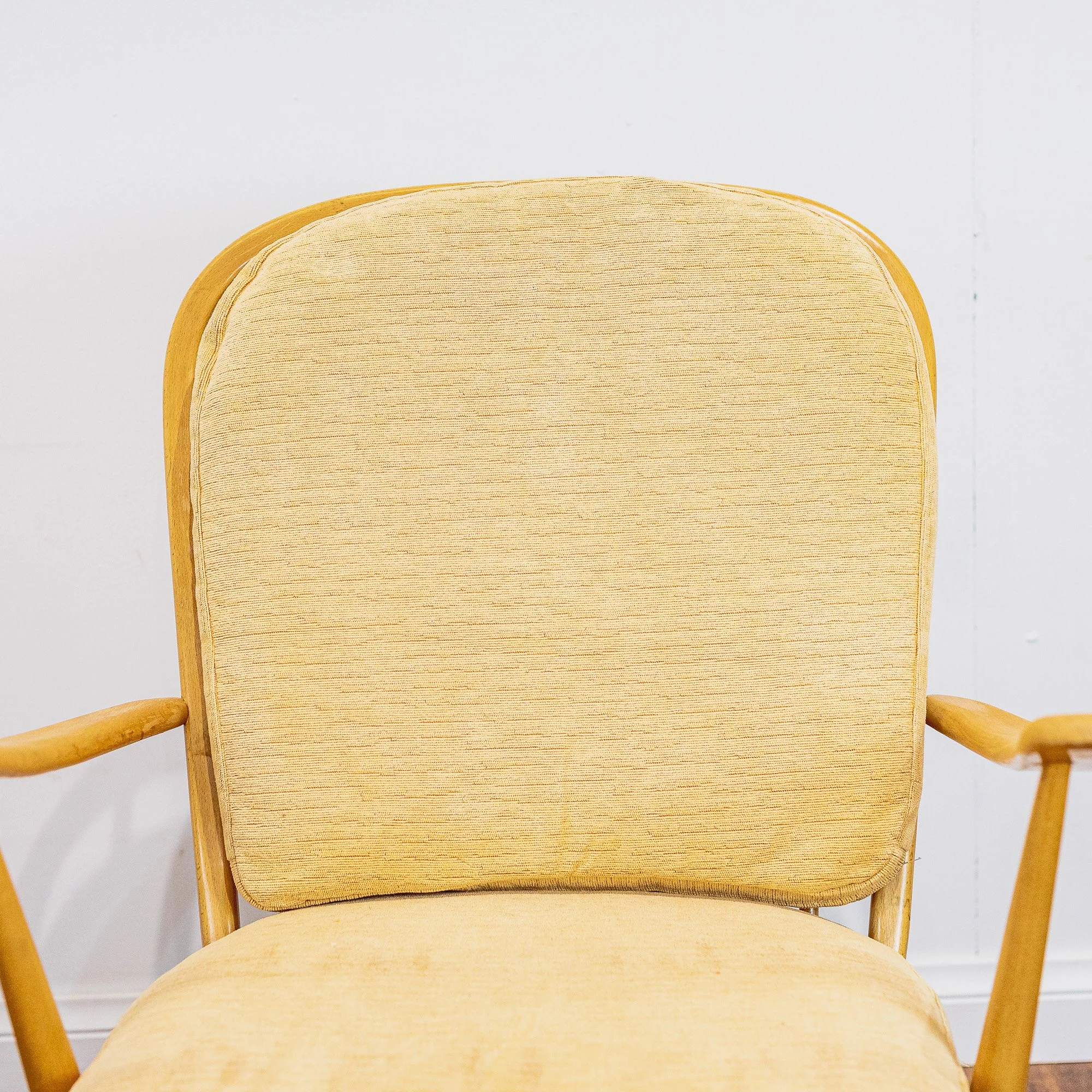 Ercol Blonde Elm Windsor Model 334 Armchair -7.jpg