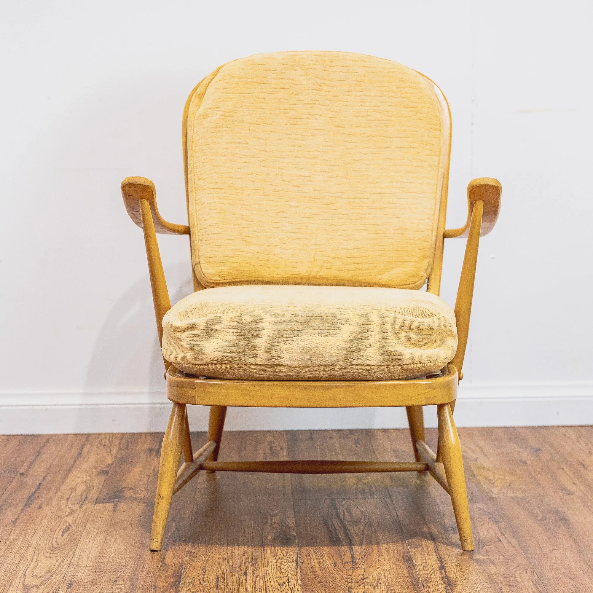 Ercol Blonde Elm Windsor Model 334 Armchair -12.jpg