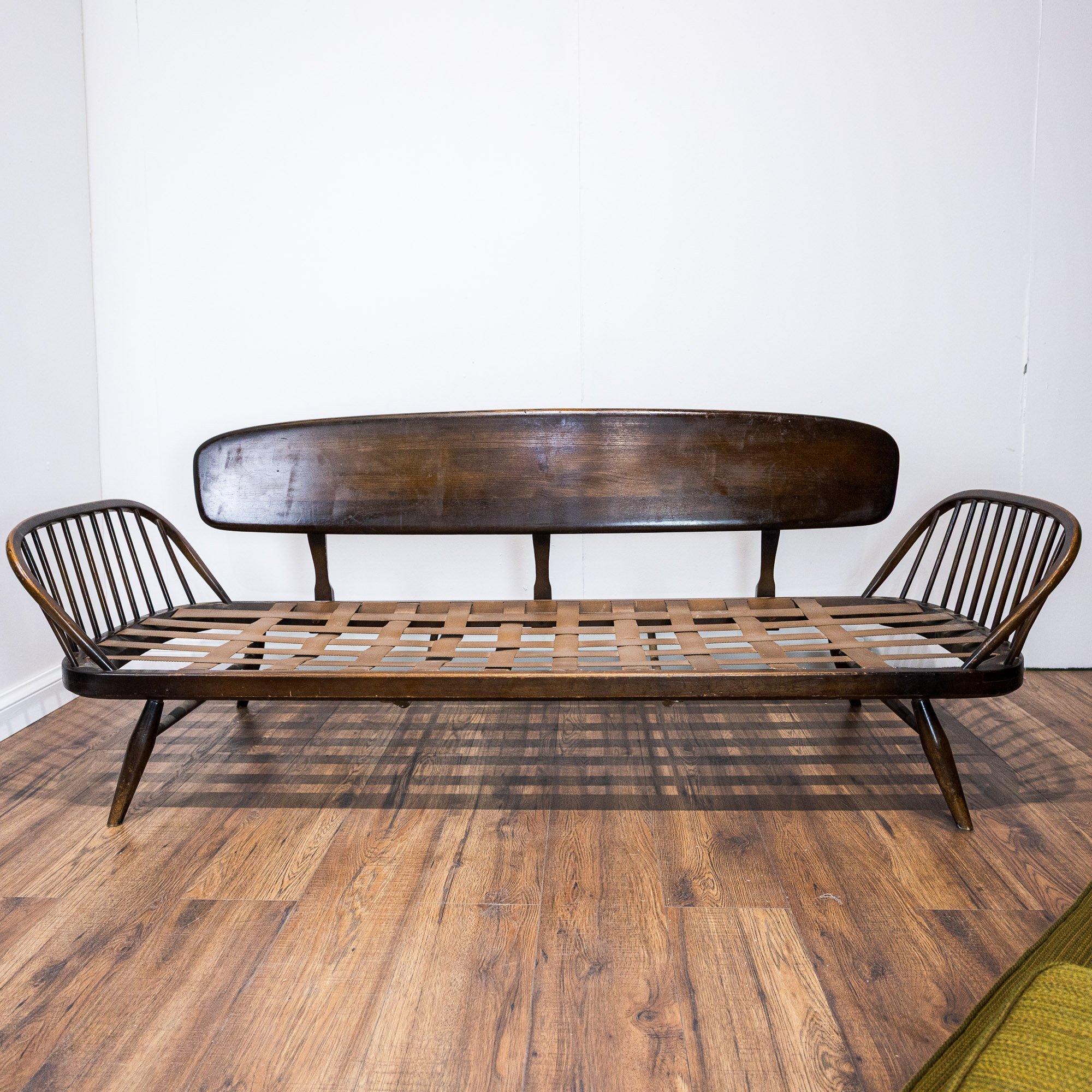 Ercol Studio Couch / Daybed in Brown