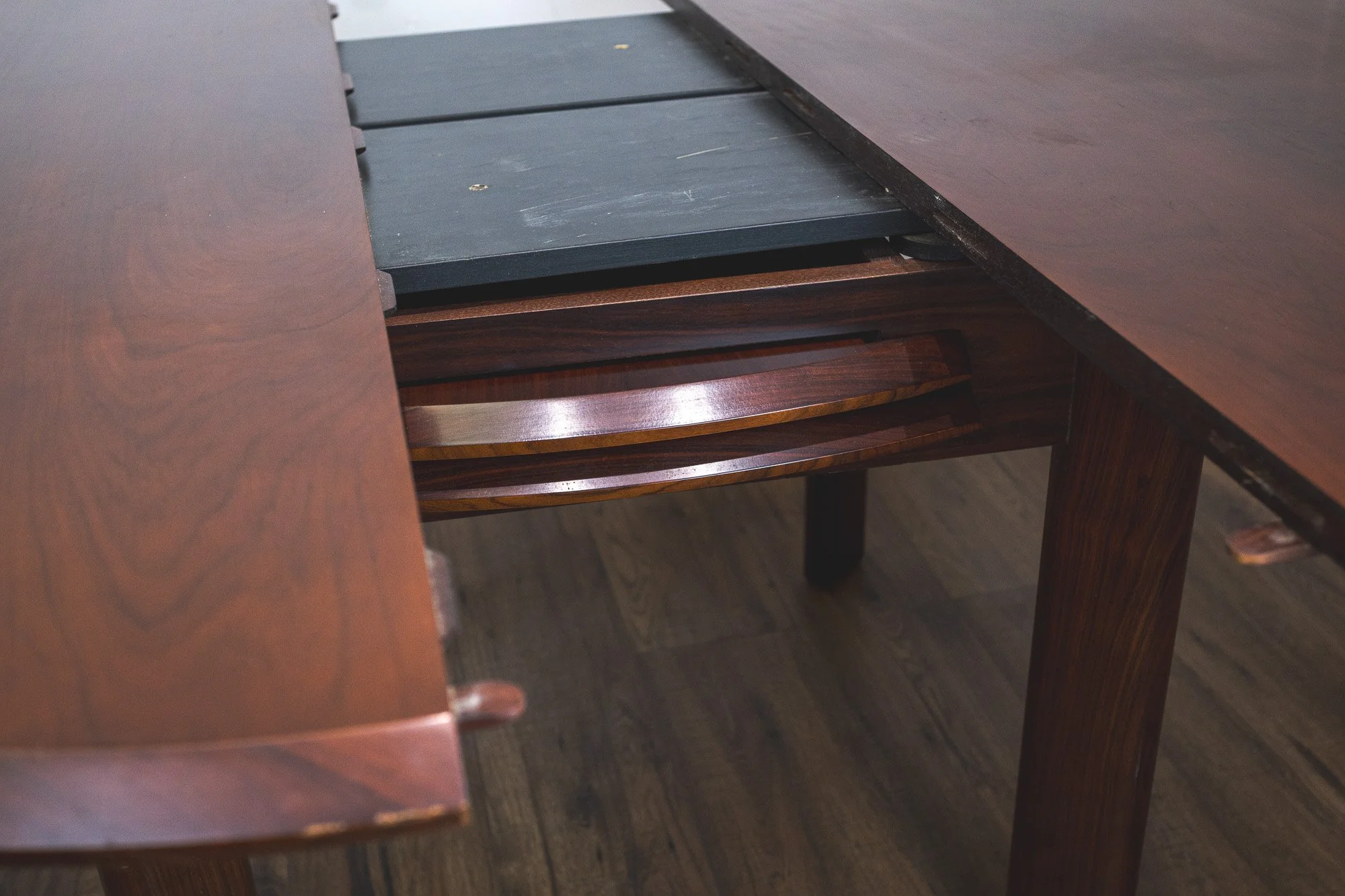 Skovby Rosewood Rotating Extending Dining Table