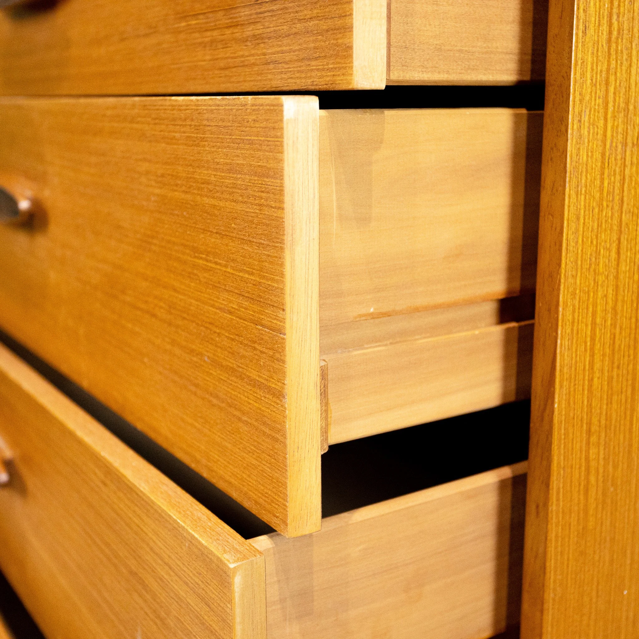 Austinsuite Teak Chest of 4 Drawers