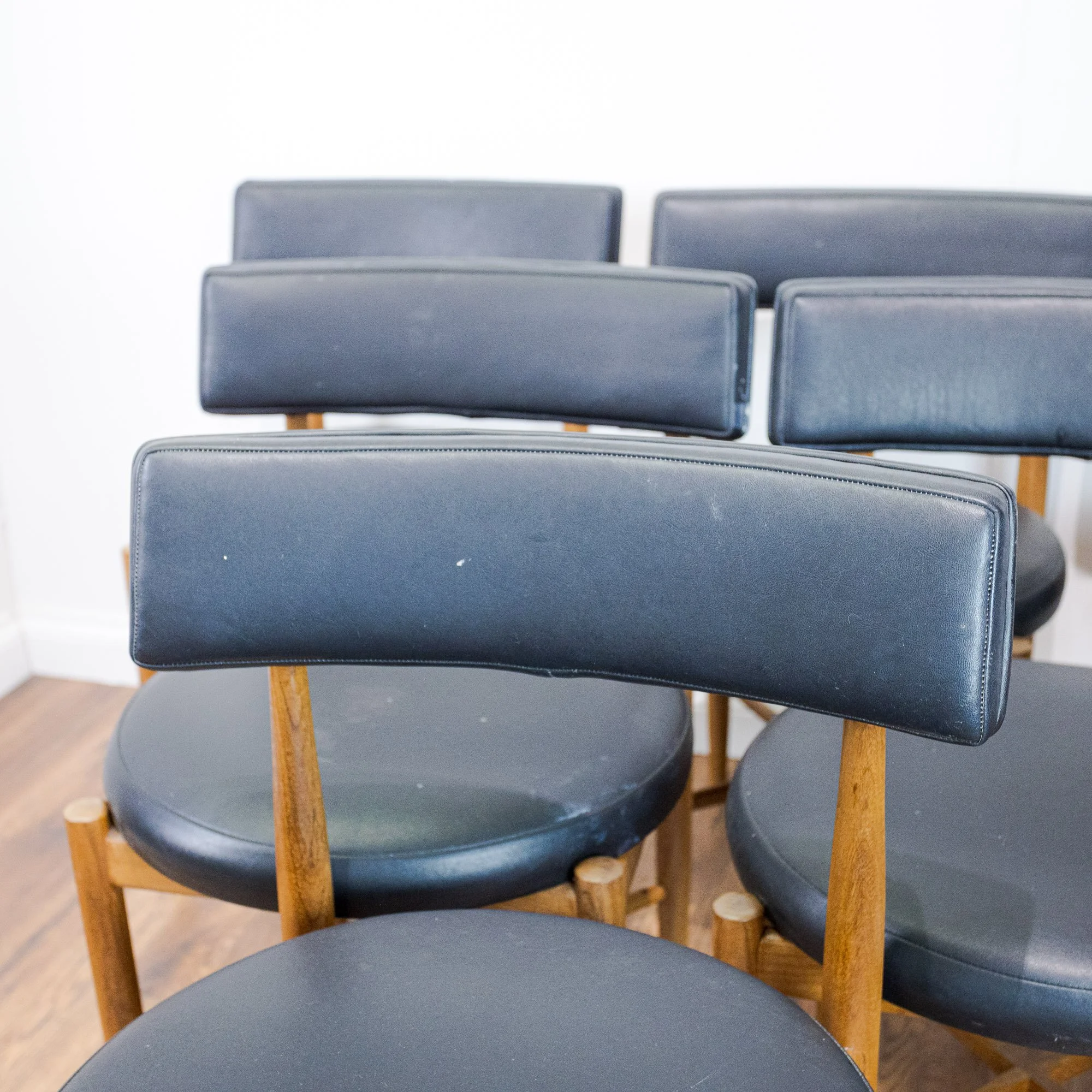 6x G Plan Fresco Round Dining Chairs by Victor B. Wilkins