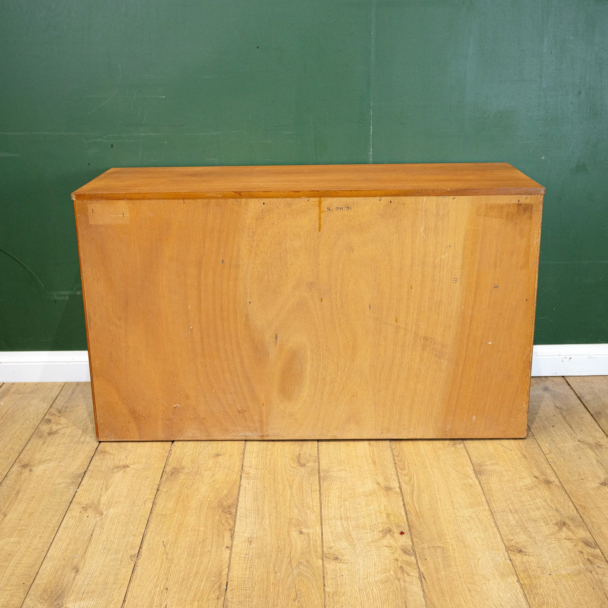 Stag Cantana Chest of 8 Drawers