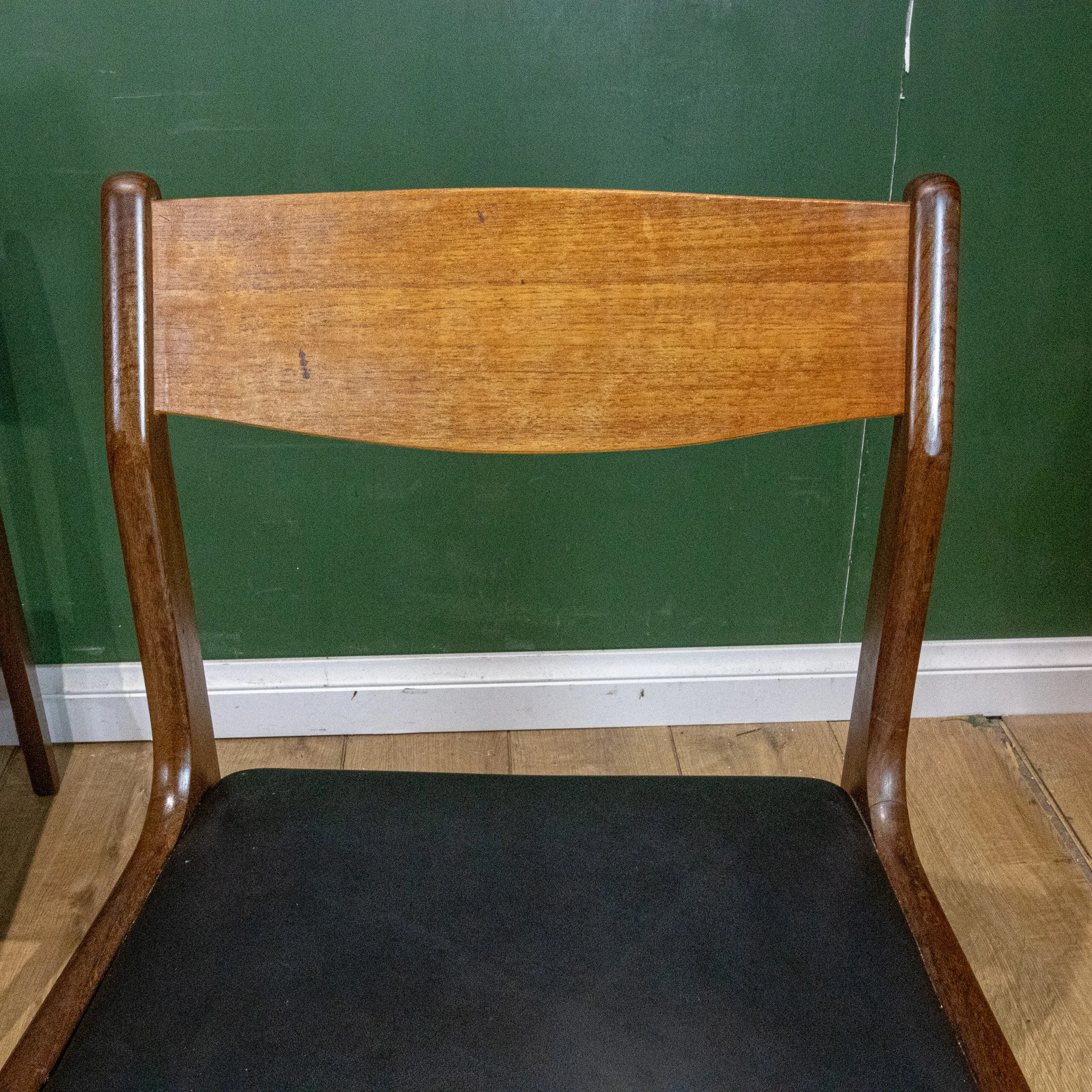 Set of 4 Mid-Century Teak Dining Chairs by R. Huber & Co