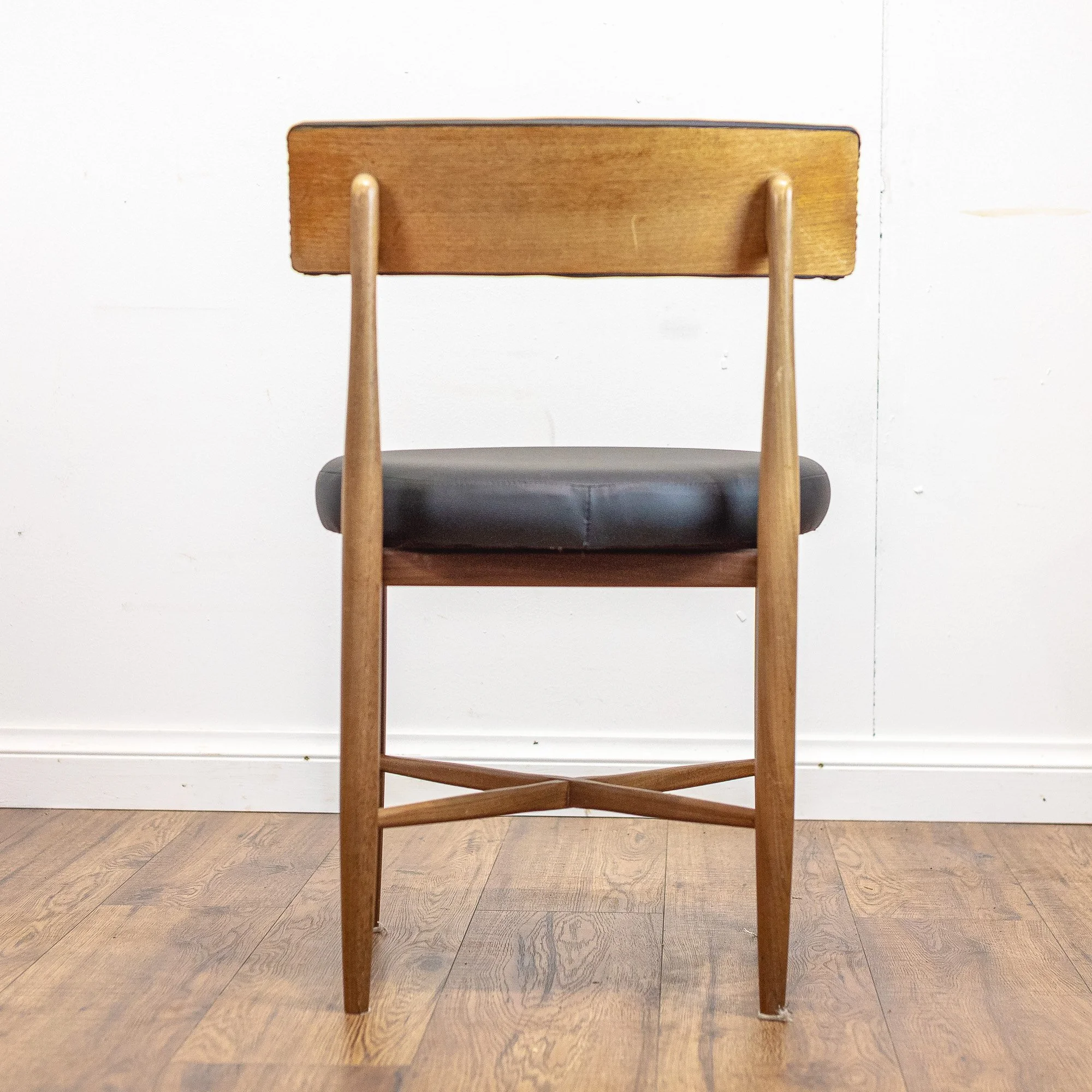10 - G Plan Fresco 6x Round Dining Chairs by V.B. Wilkins -12.jpg