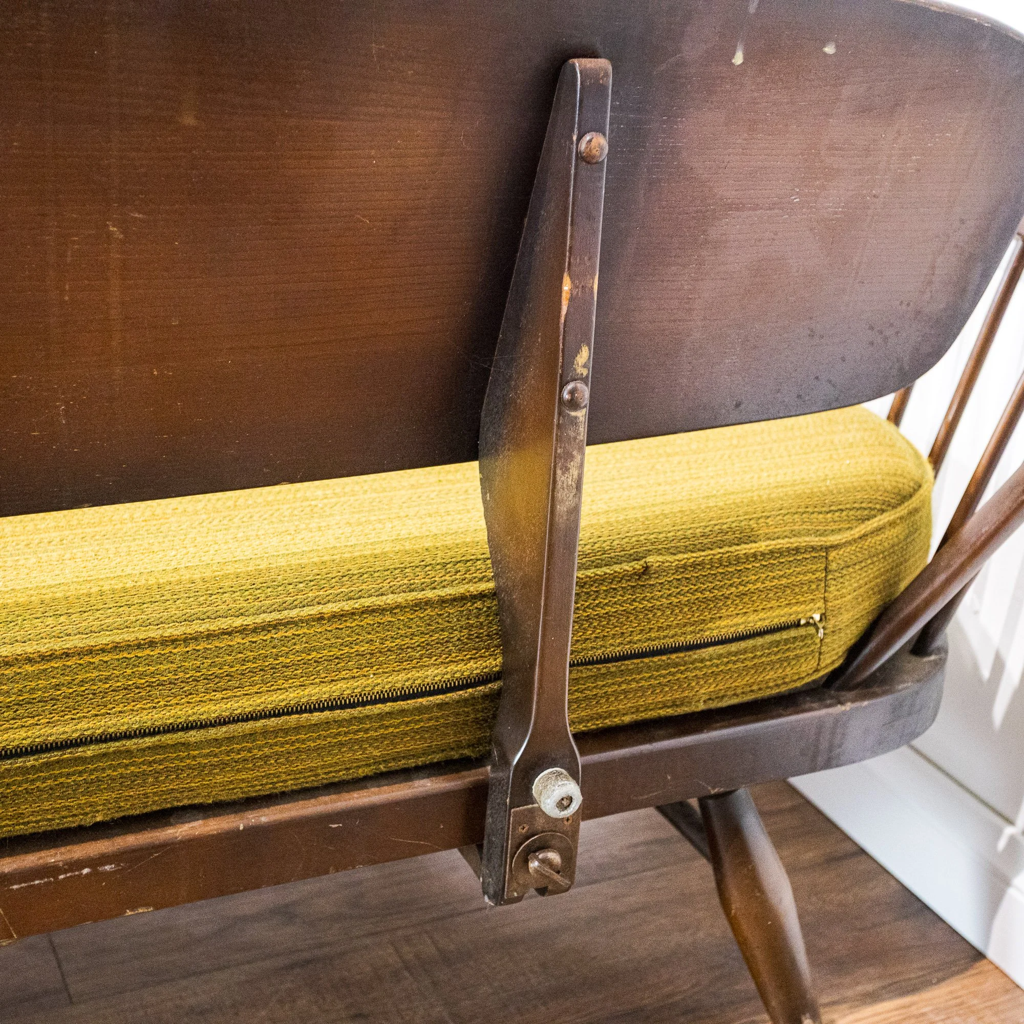 Ercol Studio Couch / Daybed in Brown