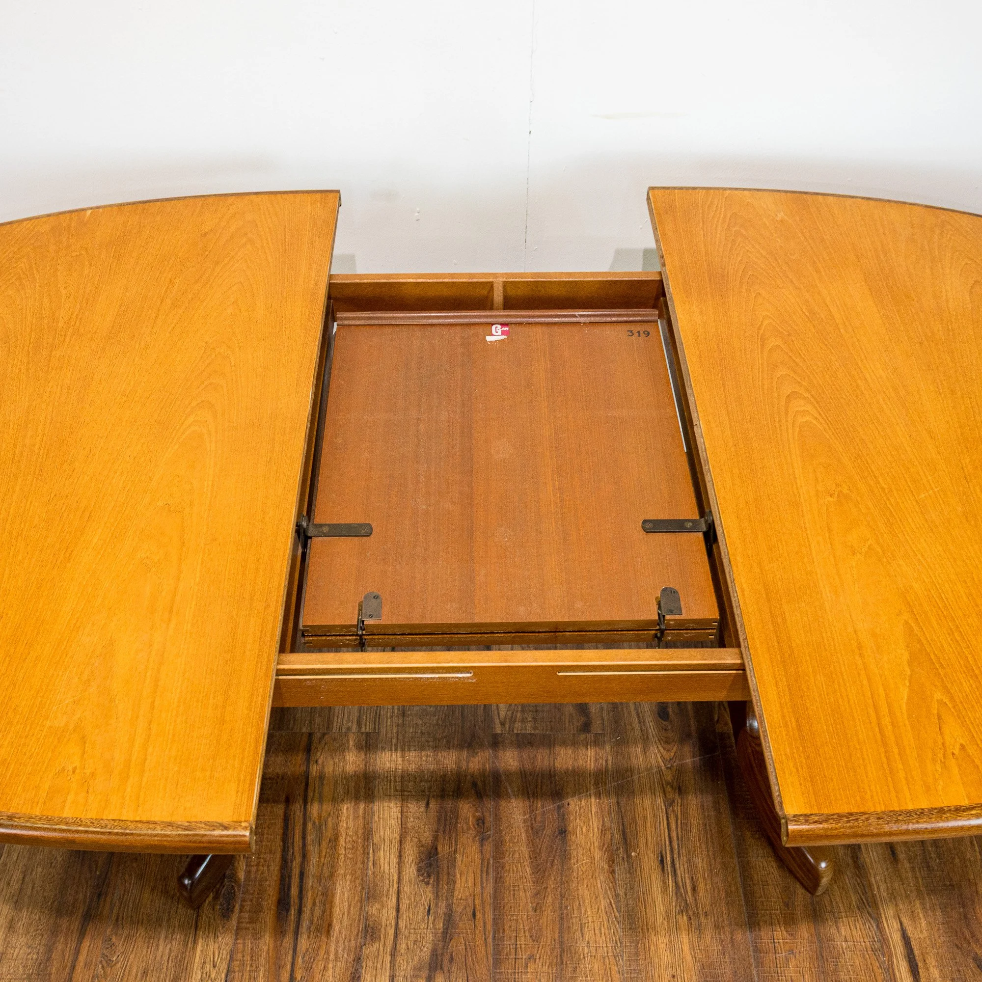G Plan Fresco Oval 'Whale Tail' Extending Dining Table