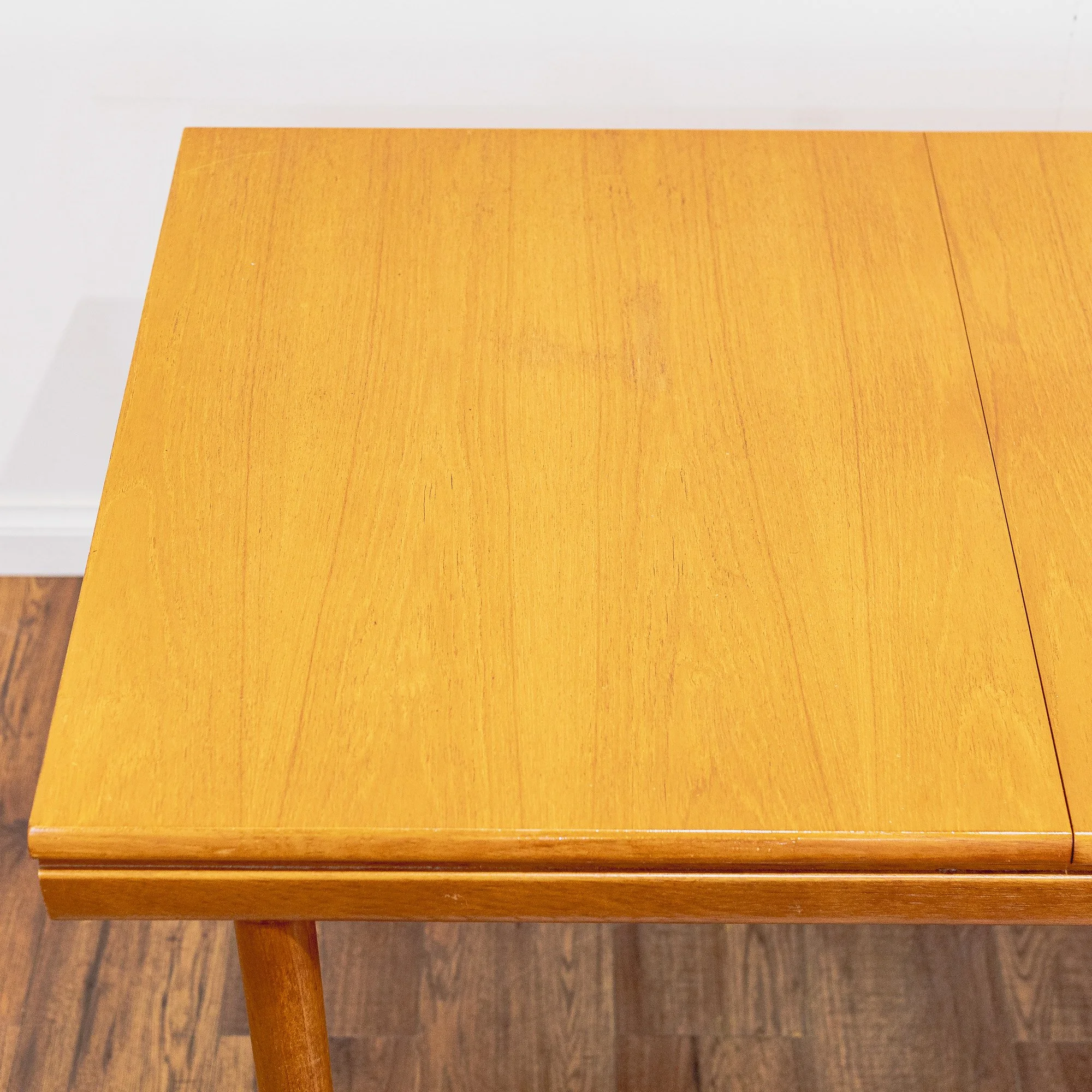 White & Newton Rectangular Teak Extending Dining Table -4.jpg