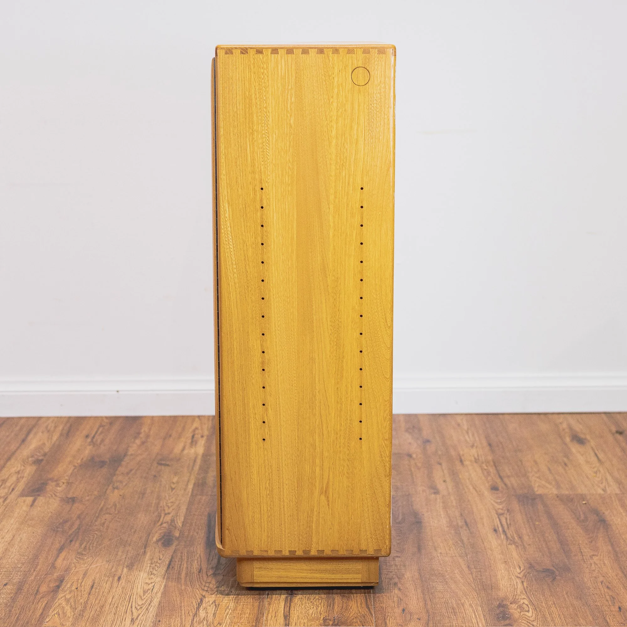 Ercol Windsor Model 1008 Blonde Elm Single Cupboard -10.jpg
