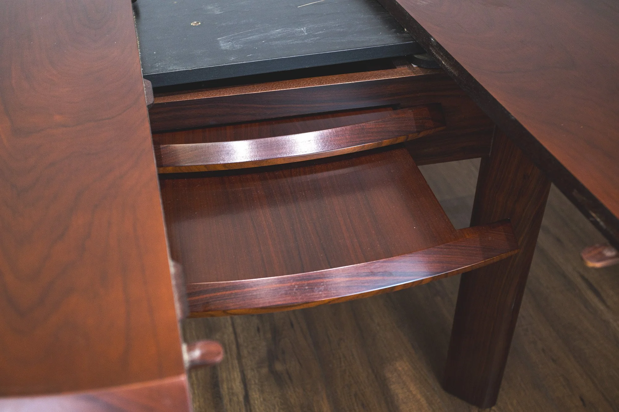 Skovby Rosewood Rotating Extending Dining Table