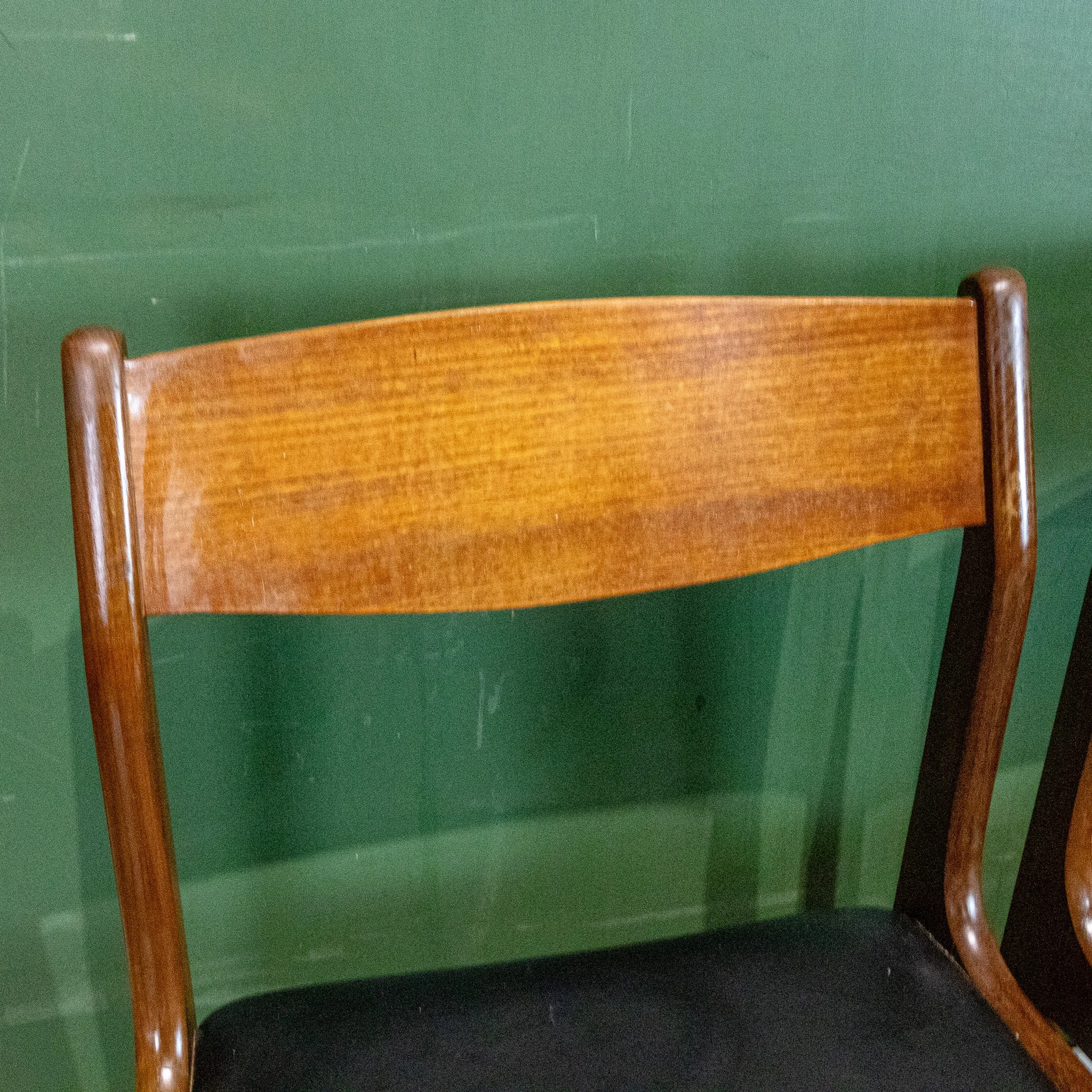 Set of 4 Mid-Century Teak Dining Chairs by R. Huber & Co