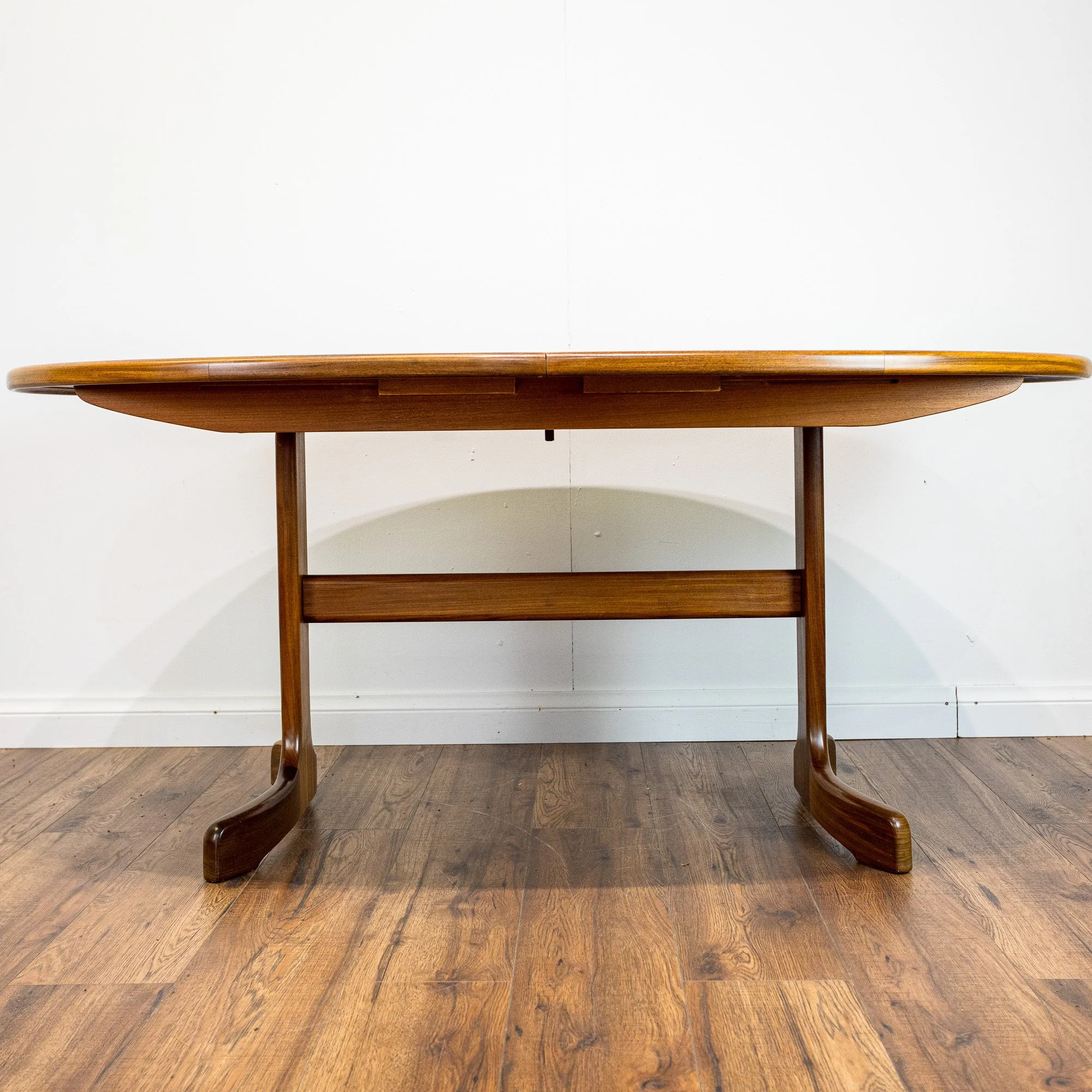 G Plan Fresco Oval 'Whale Tail' Extending Dining Table