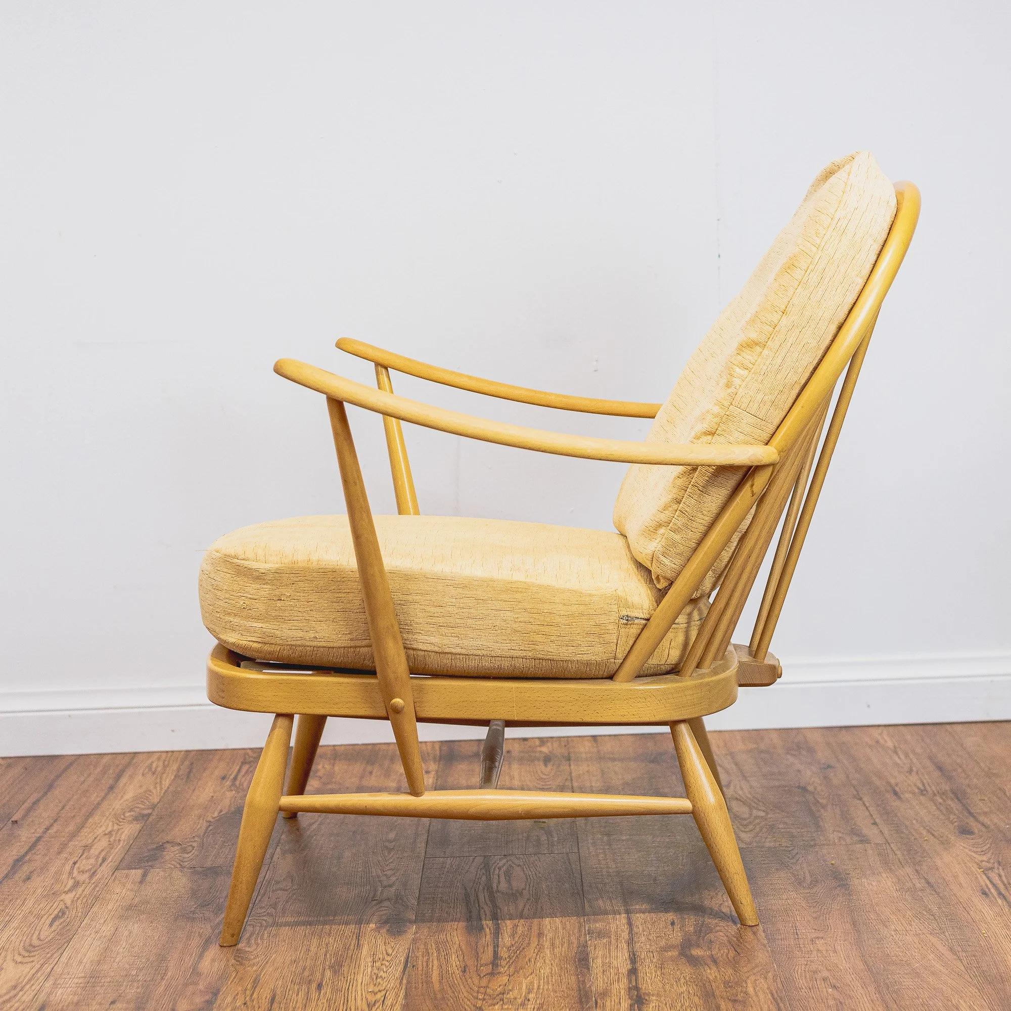 Ercol Blonde Elm Windsor Model 203 Armchair -16.jpg