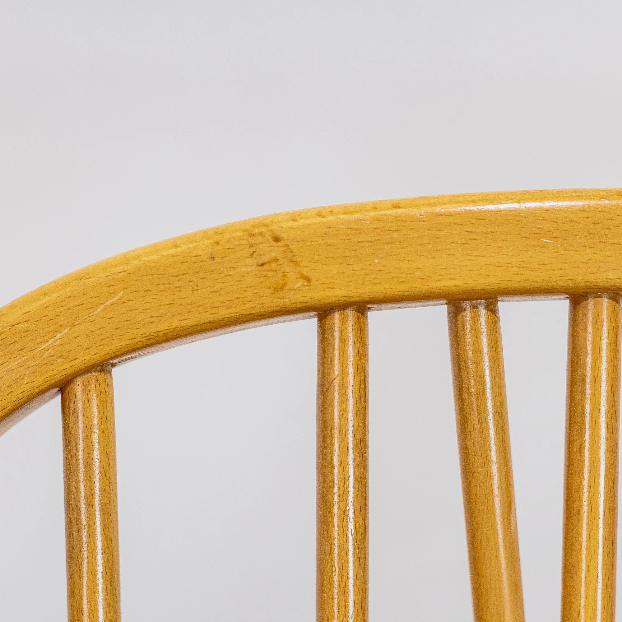 Ercol Blonde Elm Windsor Model 334 Armchair -11.jpg