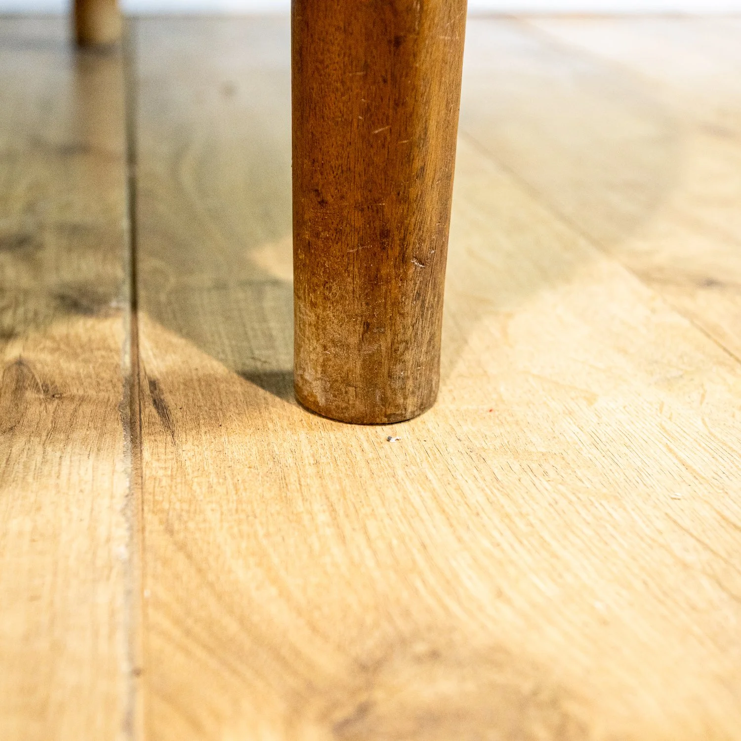 McIntosh Round Teak Extending Dining Table